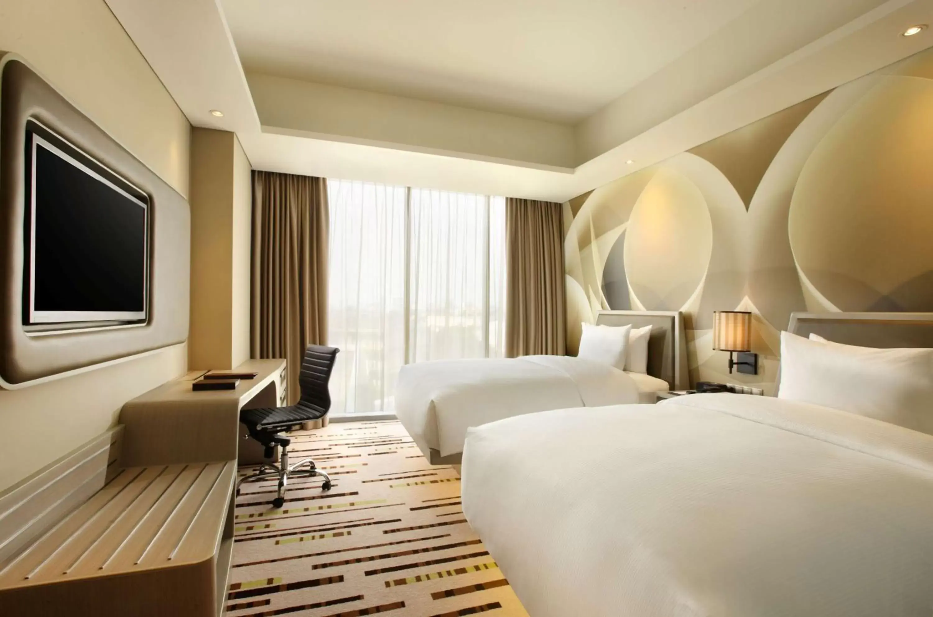 Bed, TV/Entertainment Center in DoubleTree by Hilton Jakarta - Diponegoro