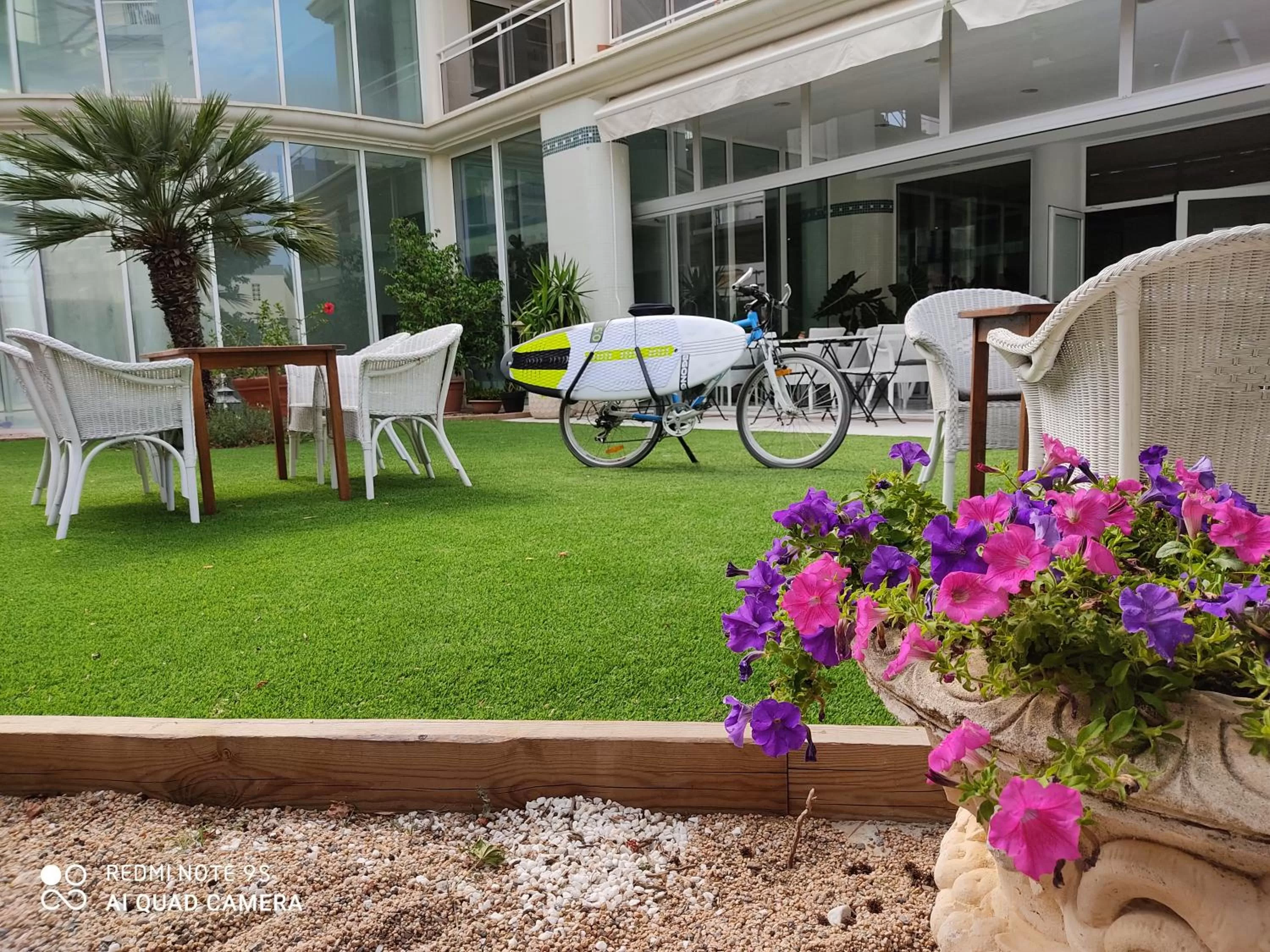 Garden in Hotel & Apartaments Thalassa Sport & Wellness