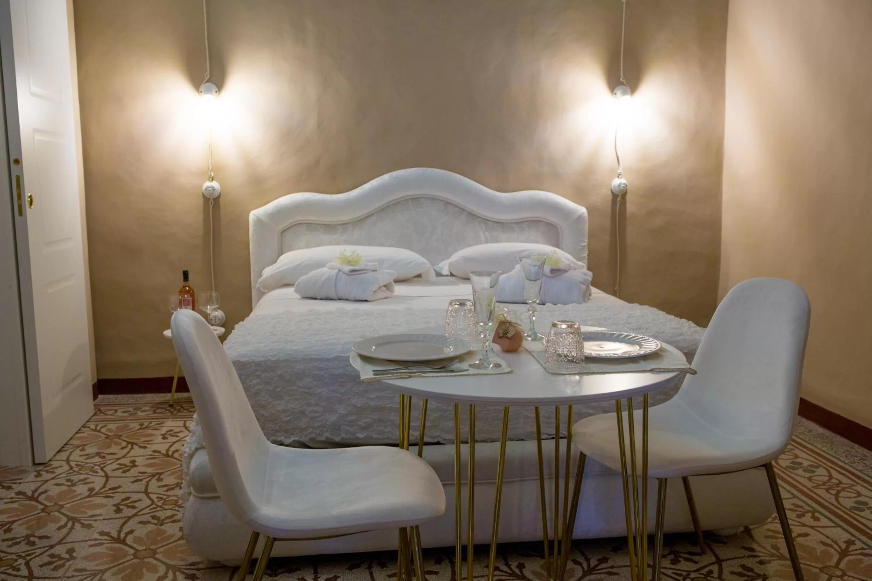 Bed in Dama Bianca Boutique Hotel Ostuni