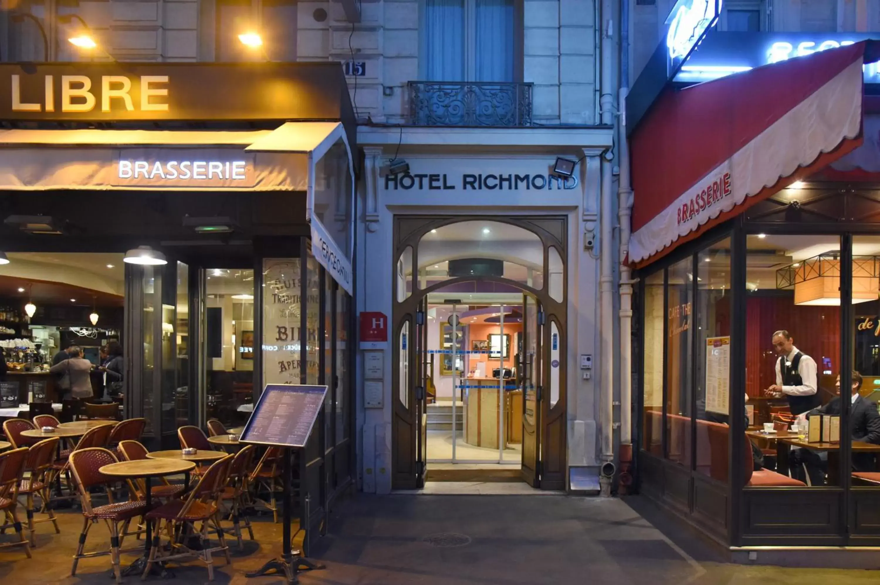 Facade/entrance in Hotel Richmond Gare du Nord