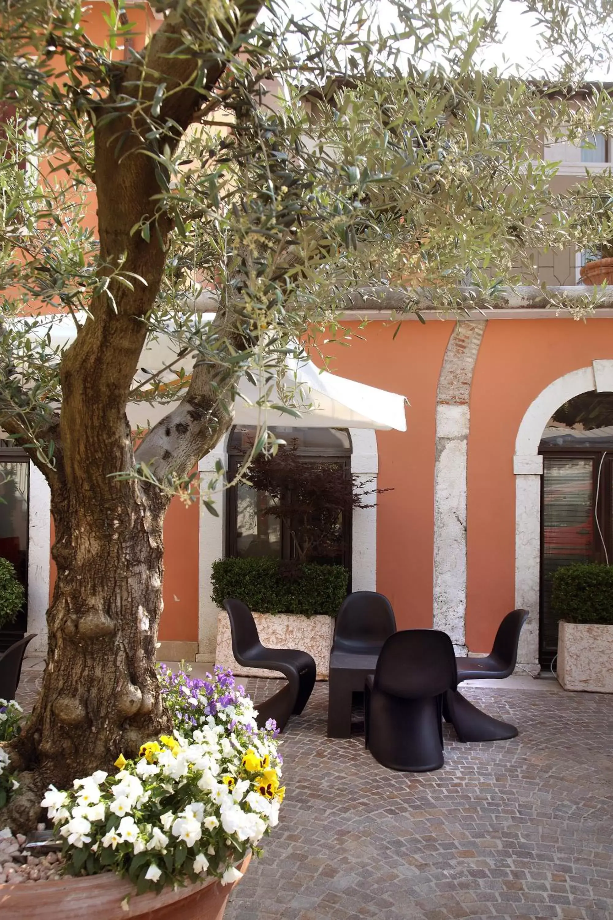 Garden in Corte San Luca Apartments