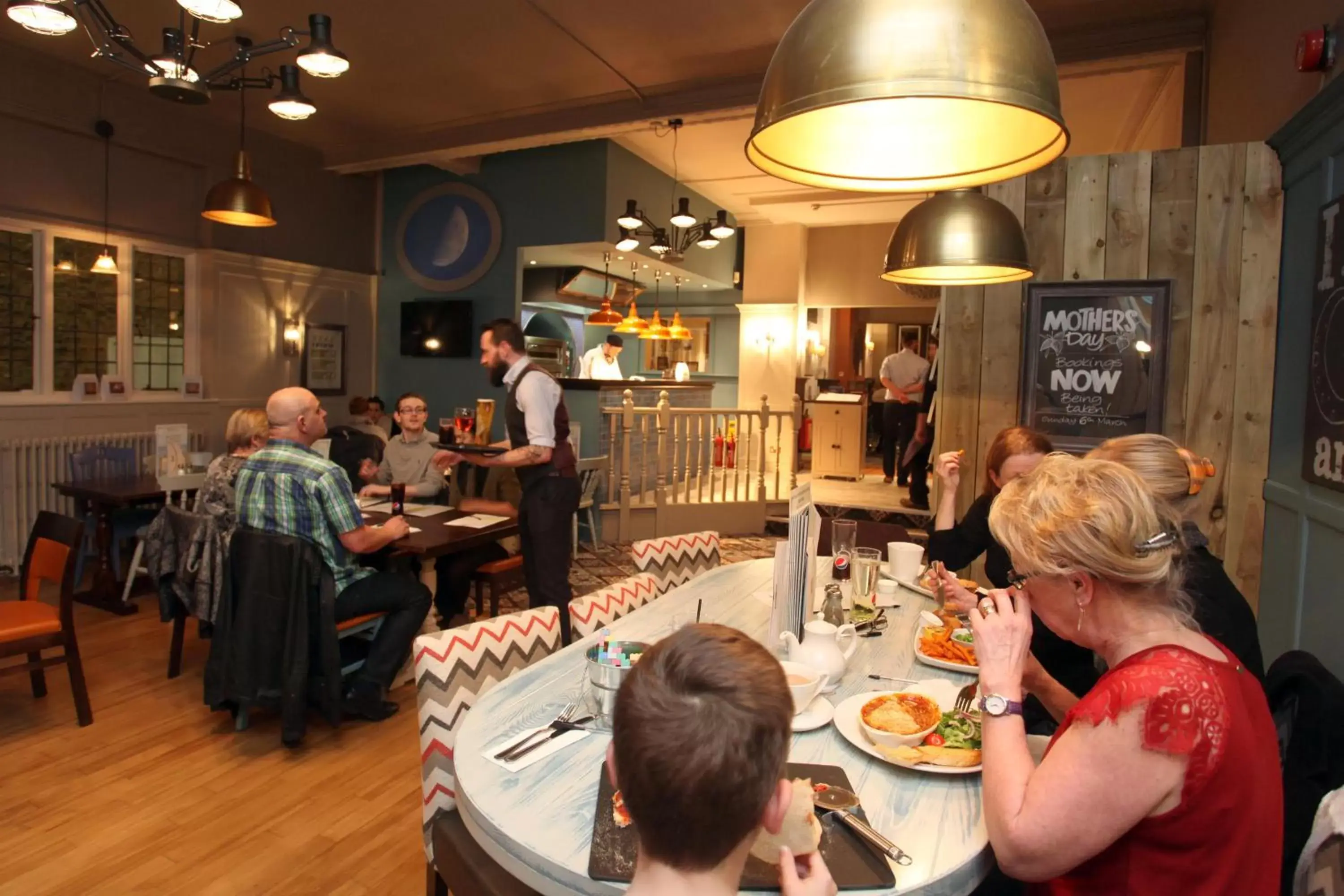 Food and drinks, Restaurant/Places to Eat in Half Moon, Sherborne by Marston's Inns