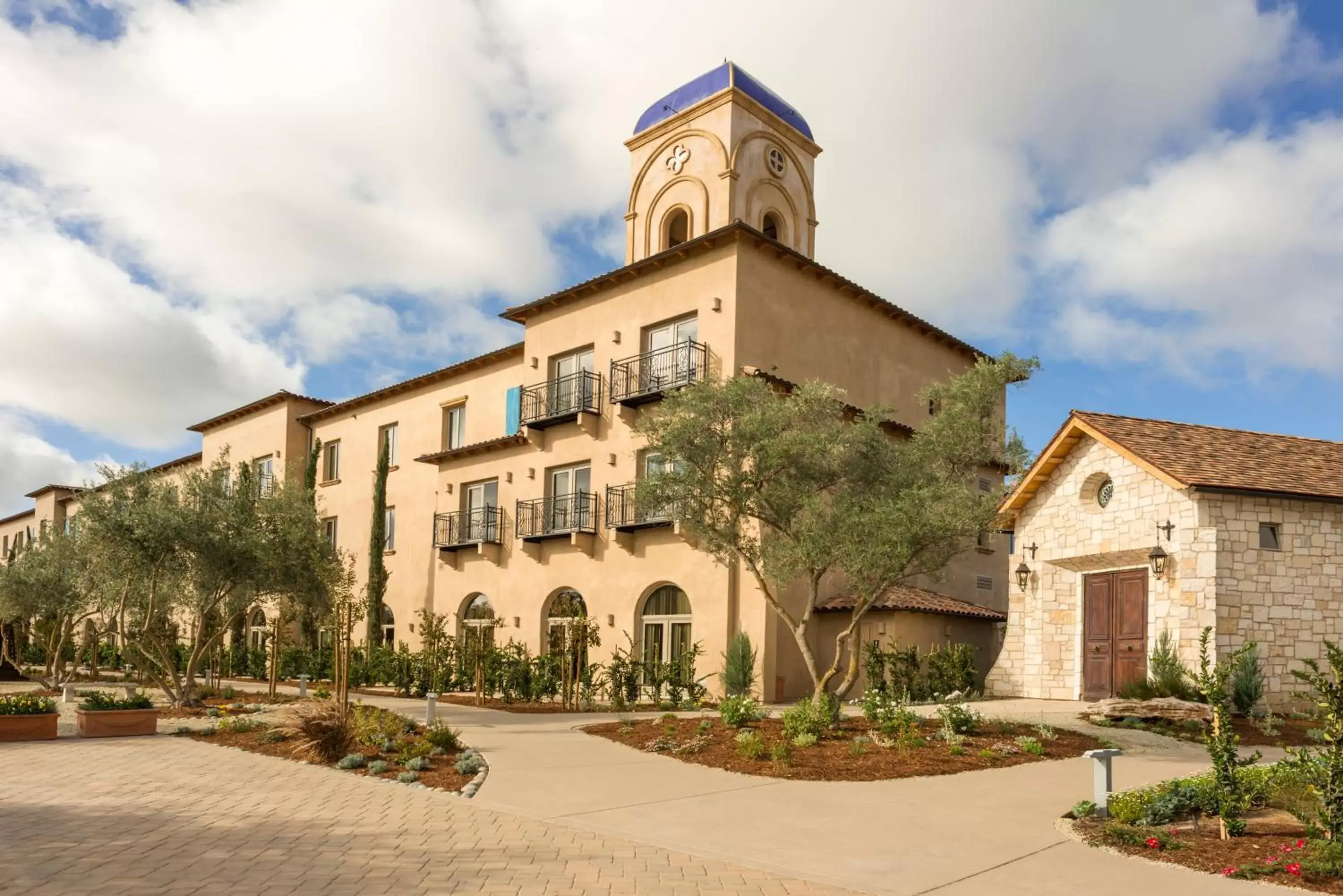 Property building in Allegretto Vineyard Resort Paso Robles Property building in Allegretto Vineyard Resort Paso Robles