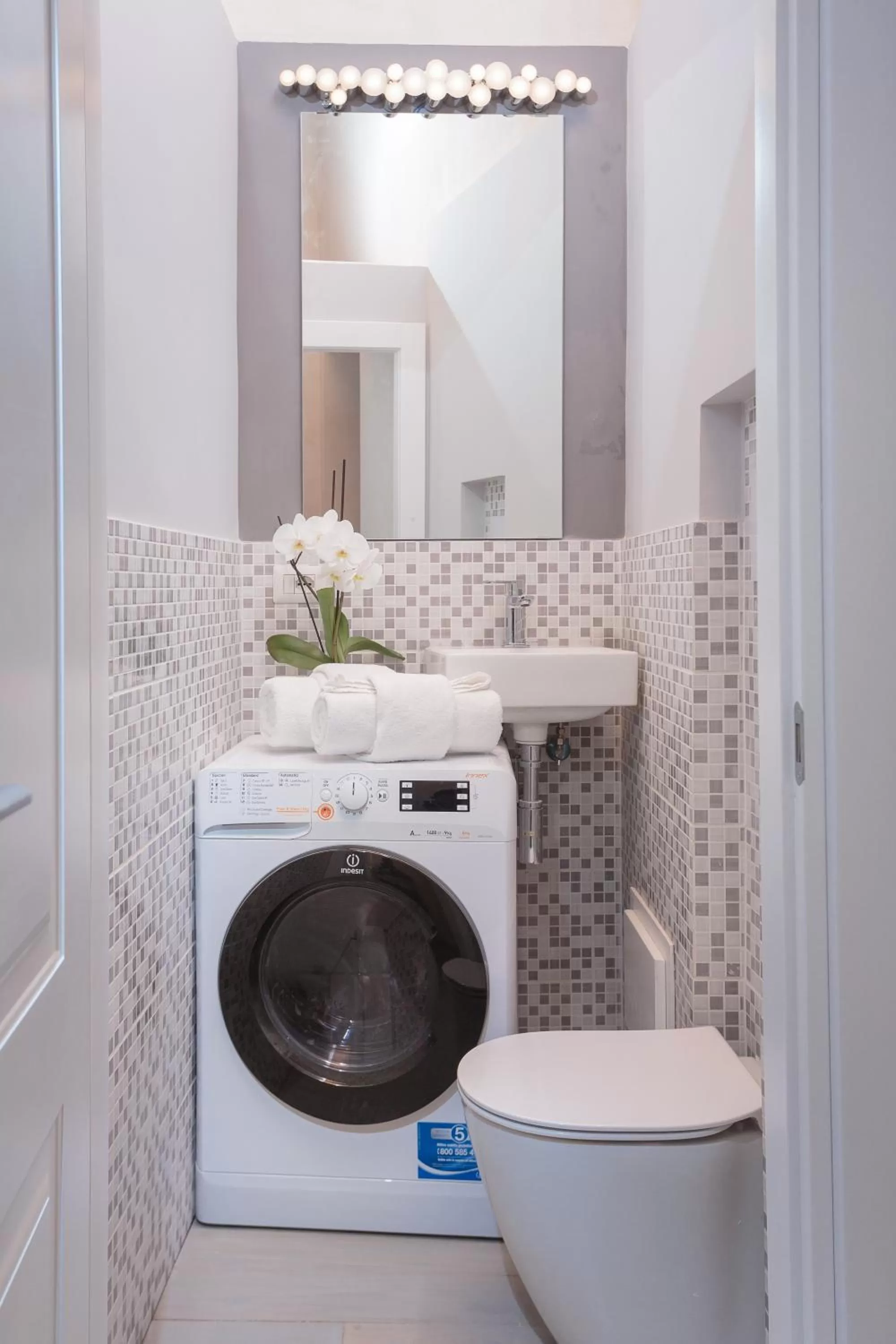 Bathroom in Margana Tower