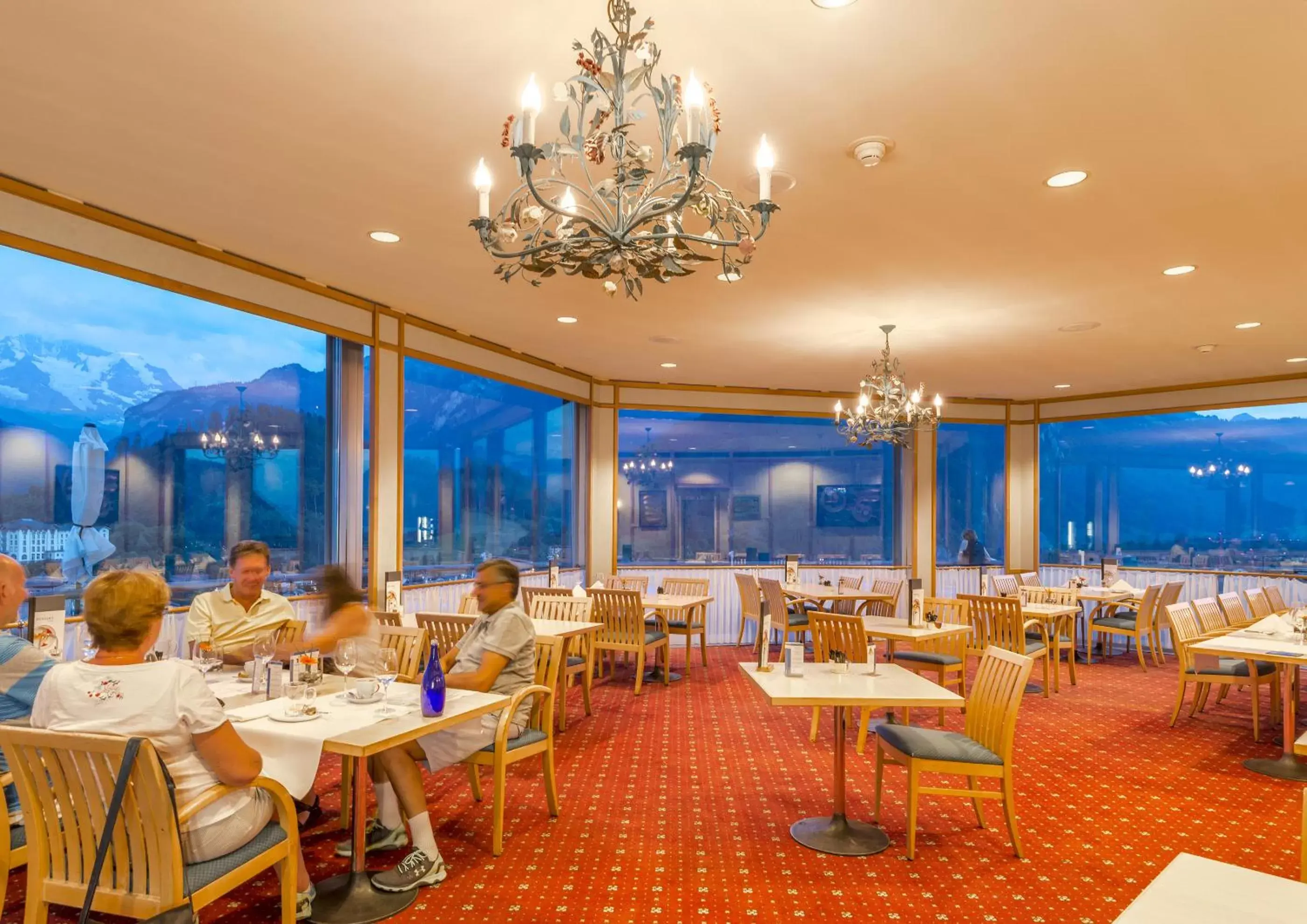 Restaurant/Places to Eat in Metropole Swiss Quality Hotel