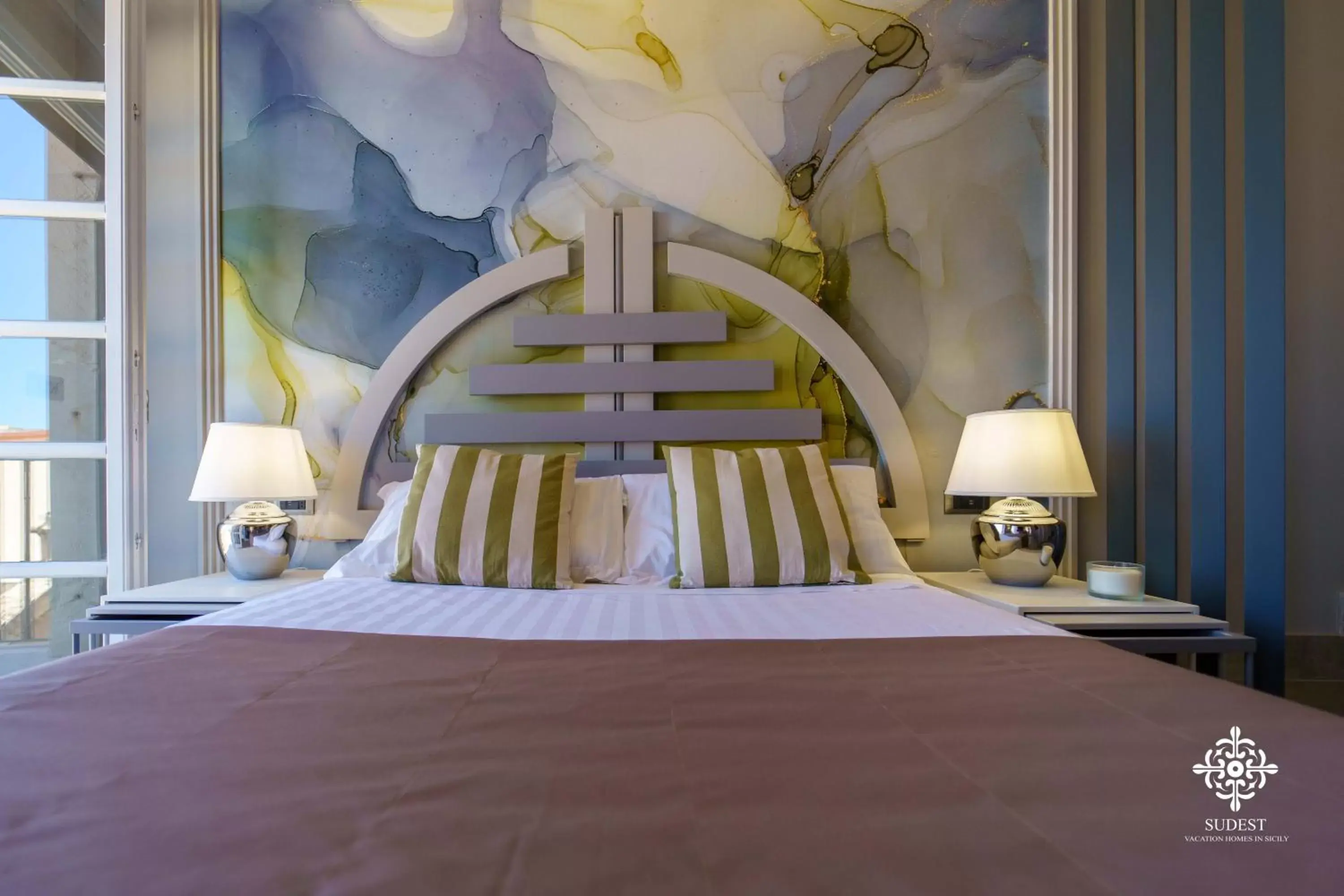 Bed in Matteotti Luxury Residence