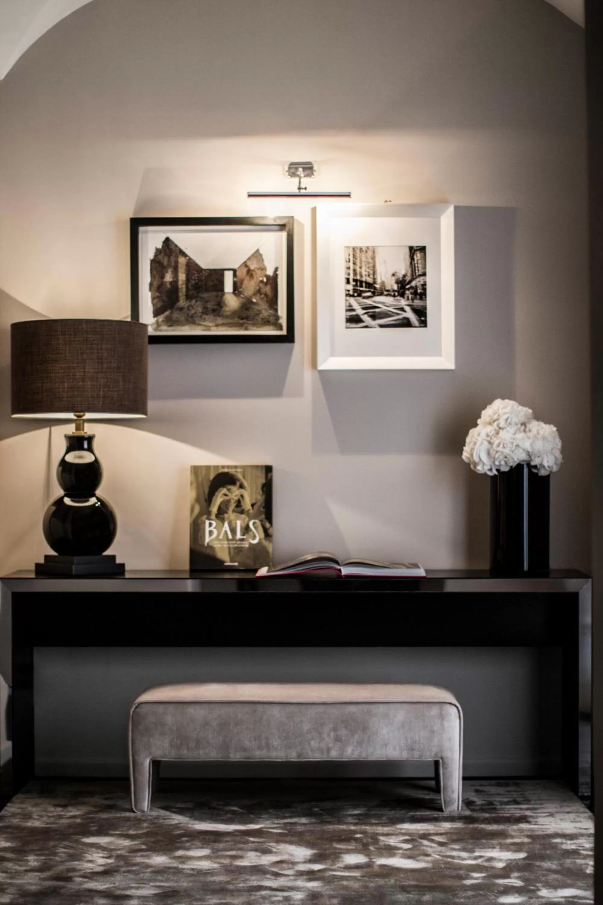 Decorative detail in DOM Hotel Roma - Preferred Hotels & Resorts