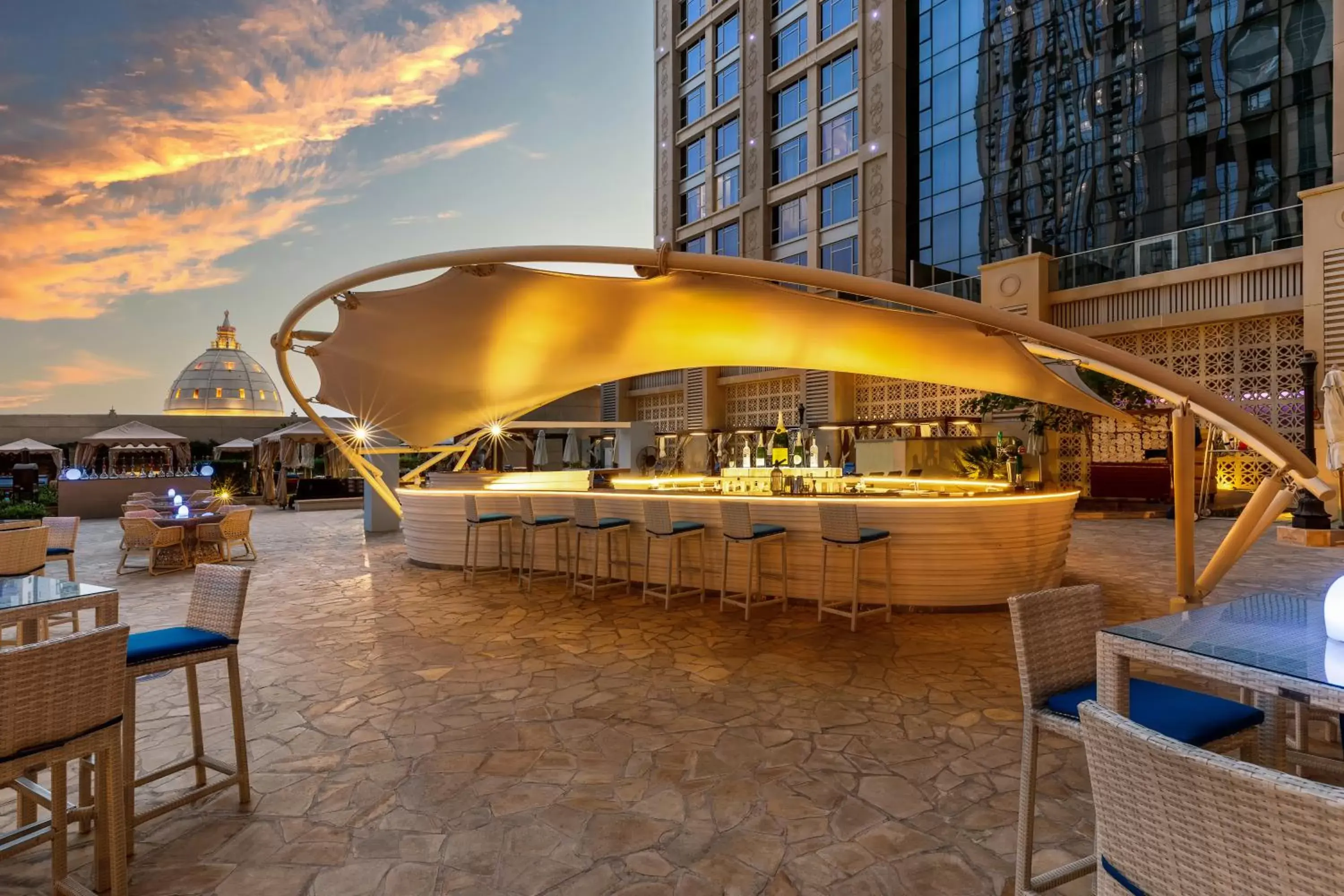 Restaurant/places to eat in Hilton Dubai Al Habtoor City