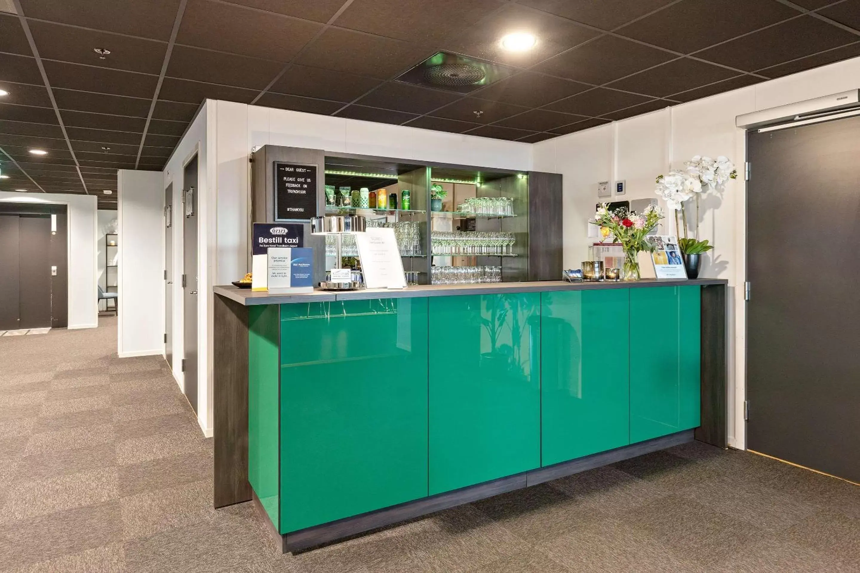 Lounge or bar in Sure Hotel by Best Western Trondheim Airport