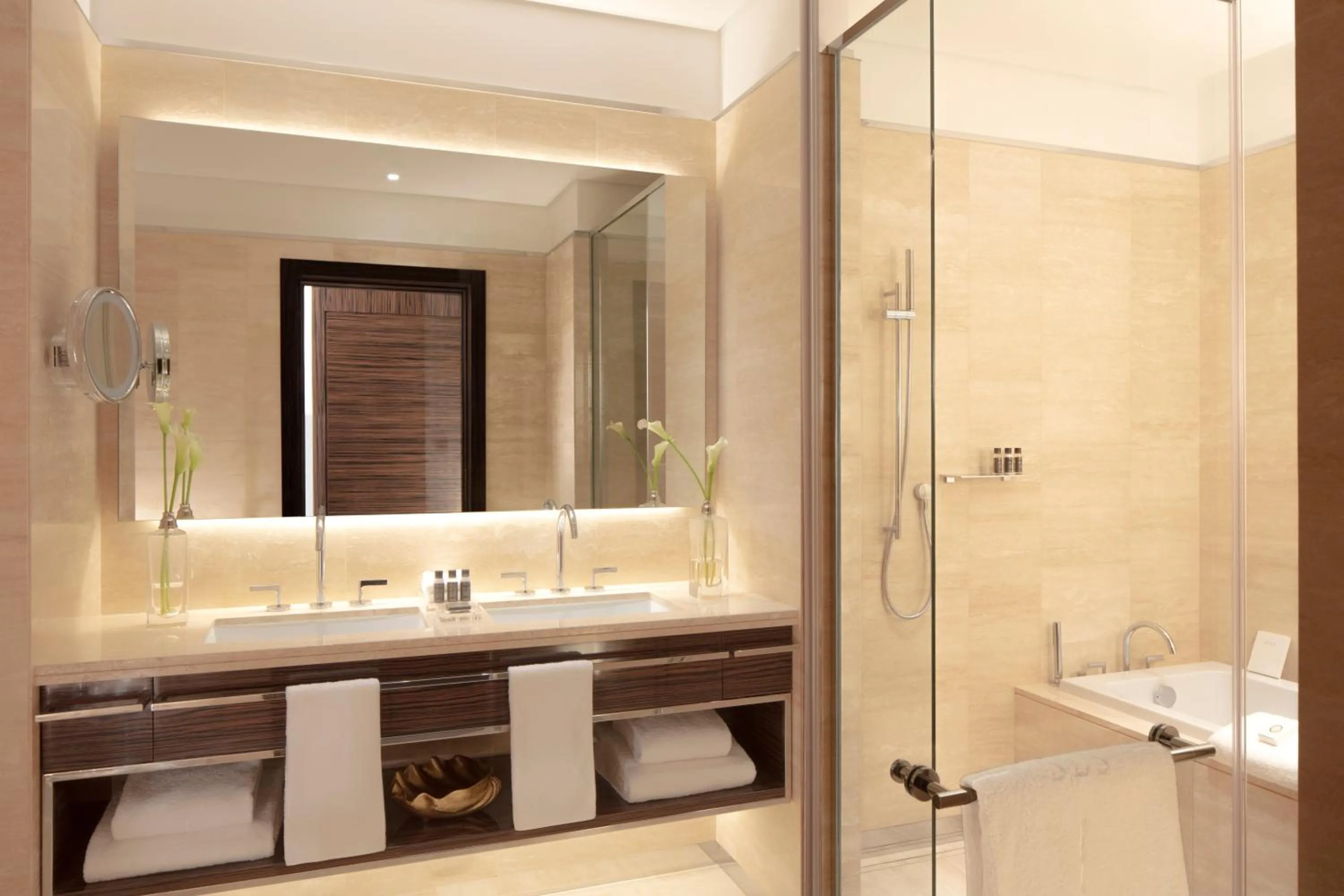Bathroom in Hyde Hotel Dubai
