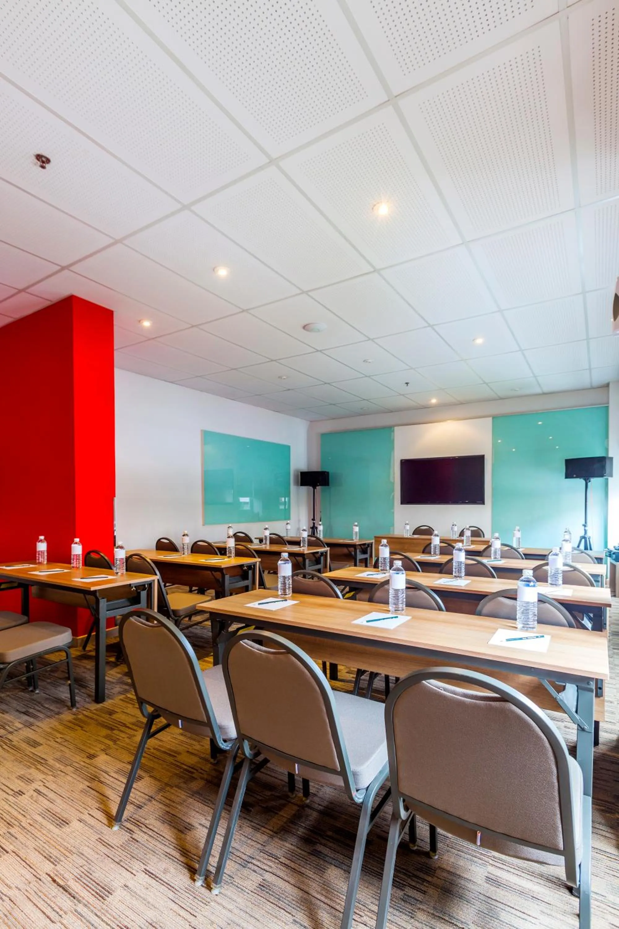 Meeting/conference room in Monoloog Hotel Pekanbaru