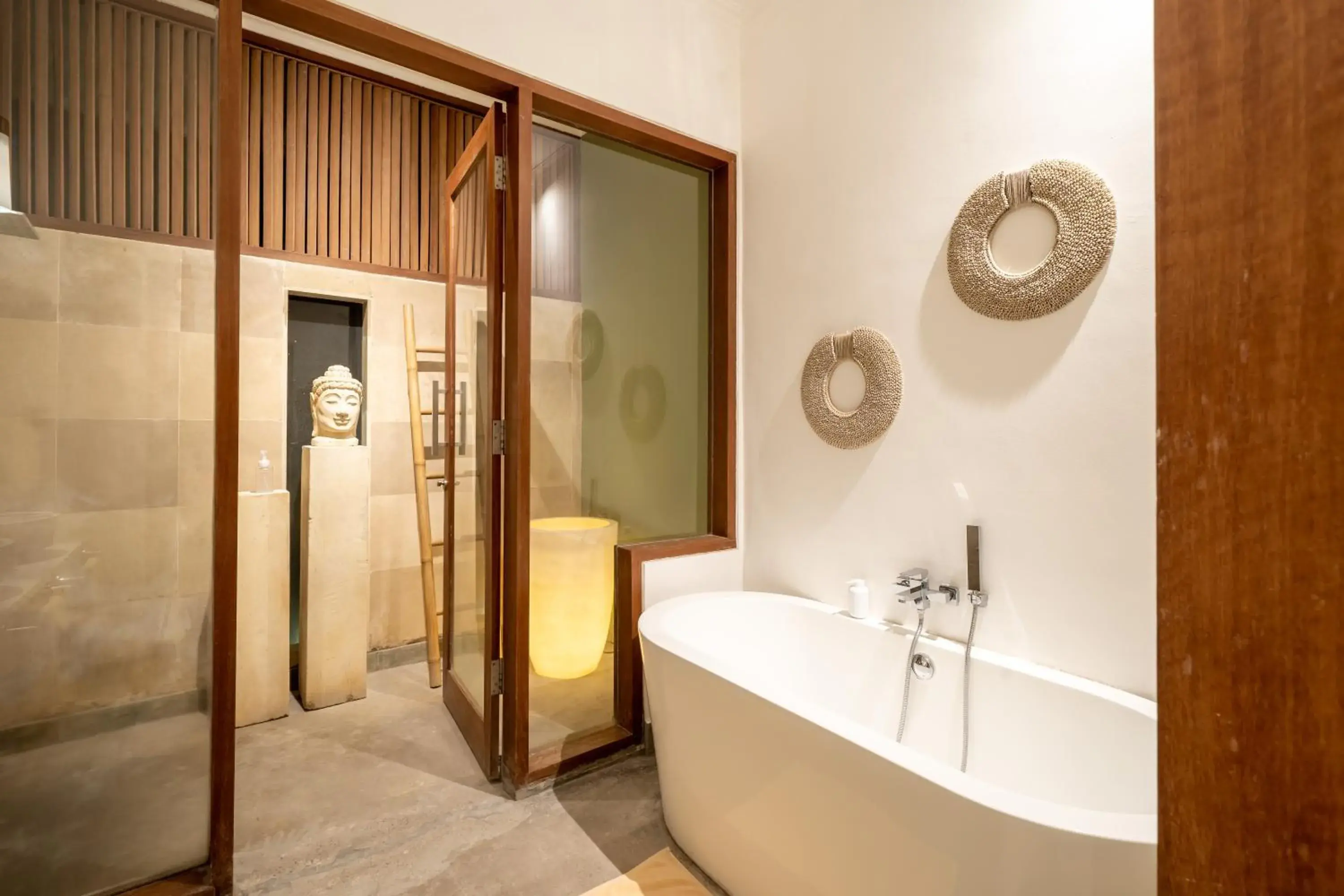 Bathroom in Rouge - Villas & Spa