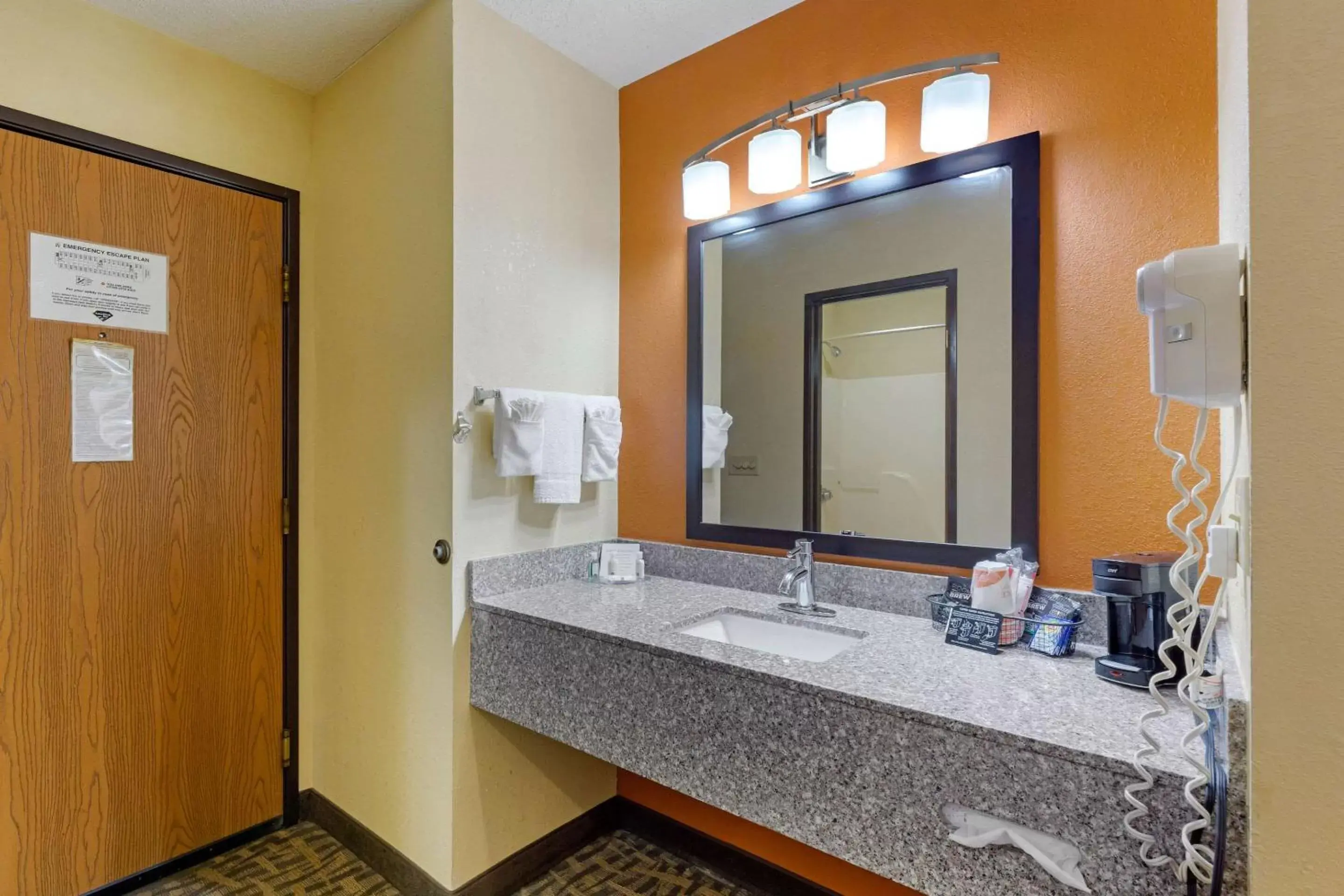 Photo of the whole room, Bathroom in Quality Inn-Wooster