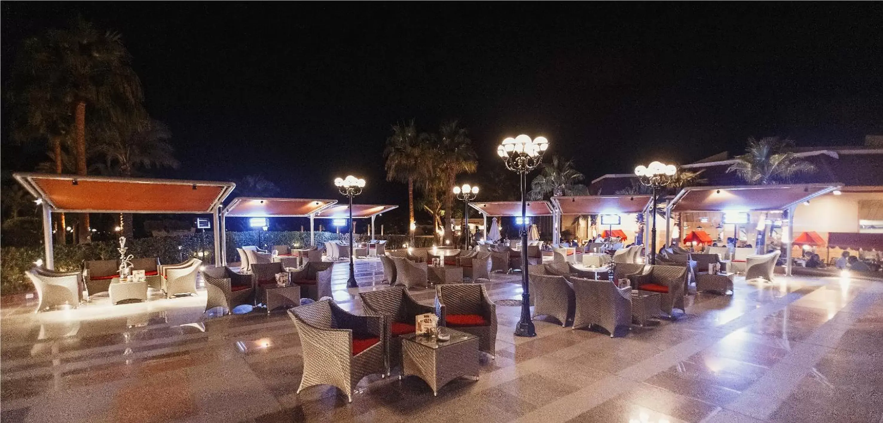 Lounge or bar, Restaurant/Places to Eat in Xperience Kiroseiz Parkland