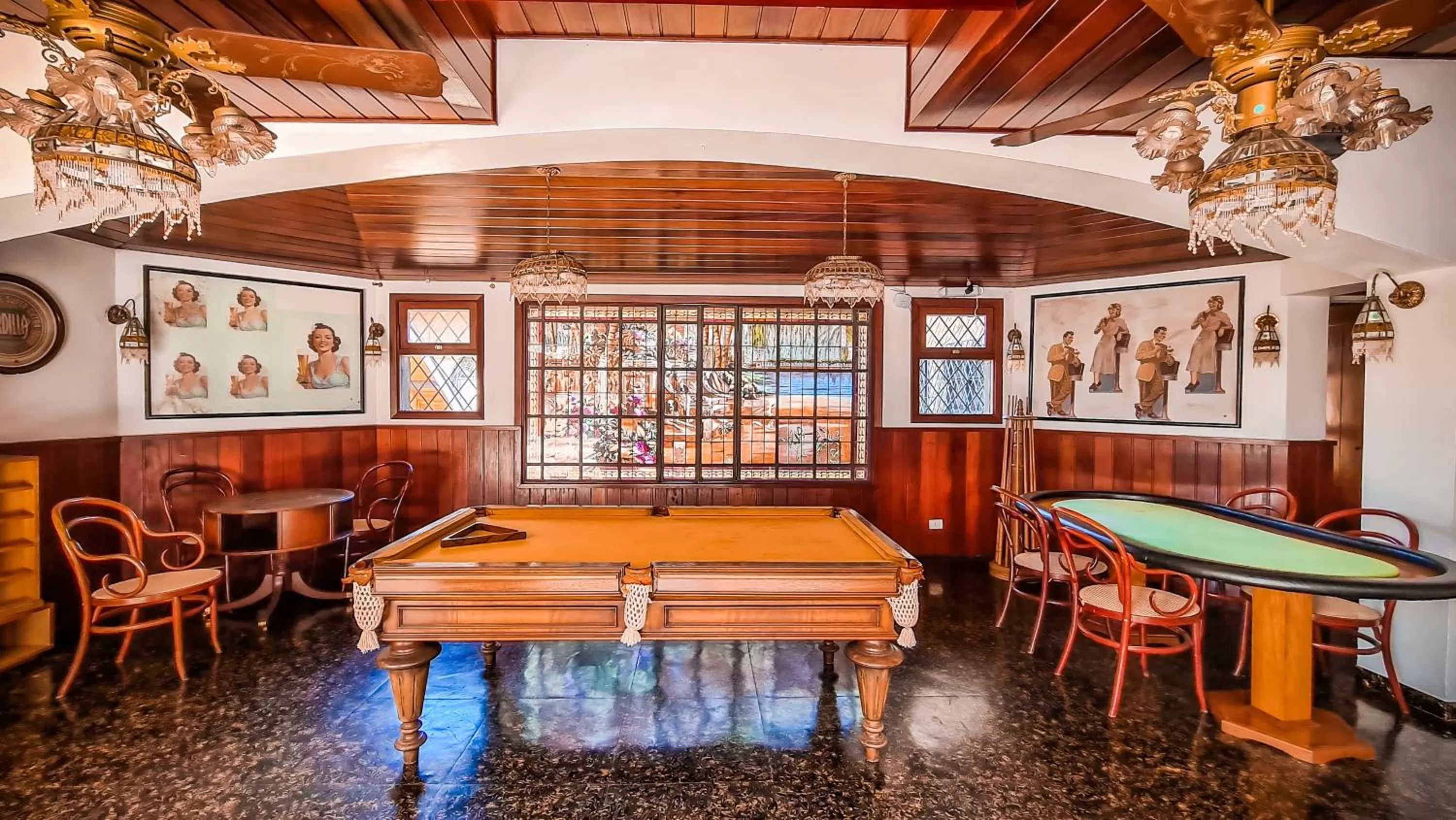 Game Room in Hotel Castelo Nacional Inn Campos do Jordão