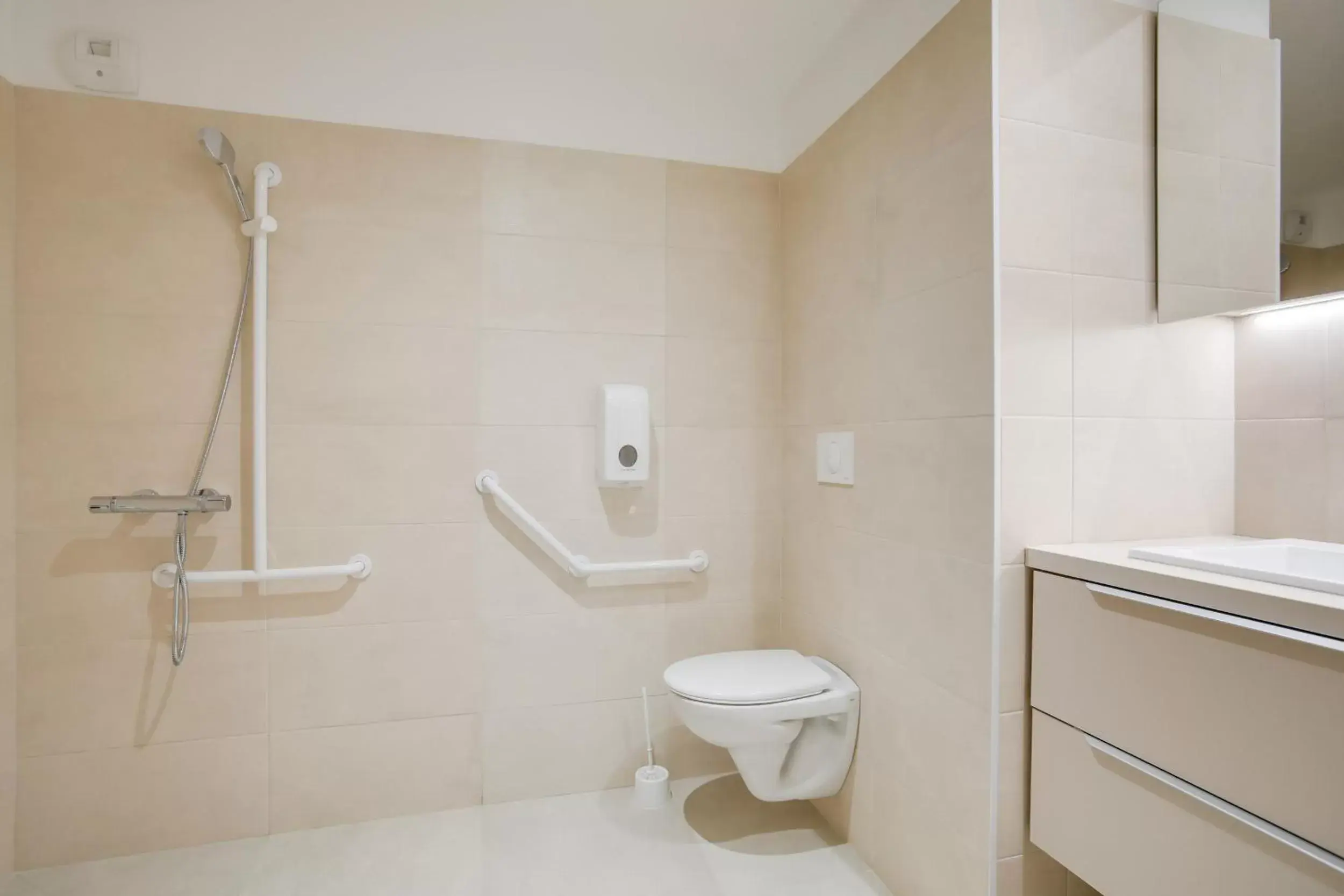 Shower, Bathroom in Résidence Intergénérationnelle de Lille