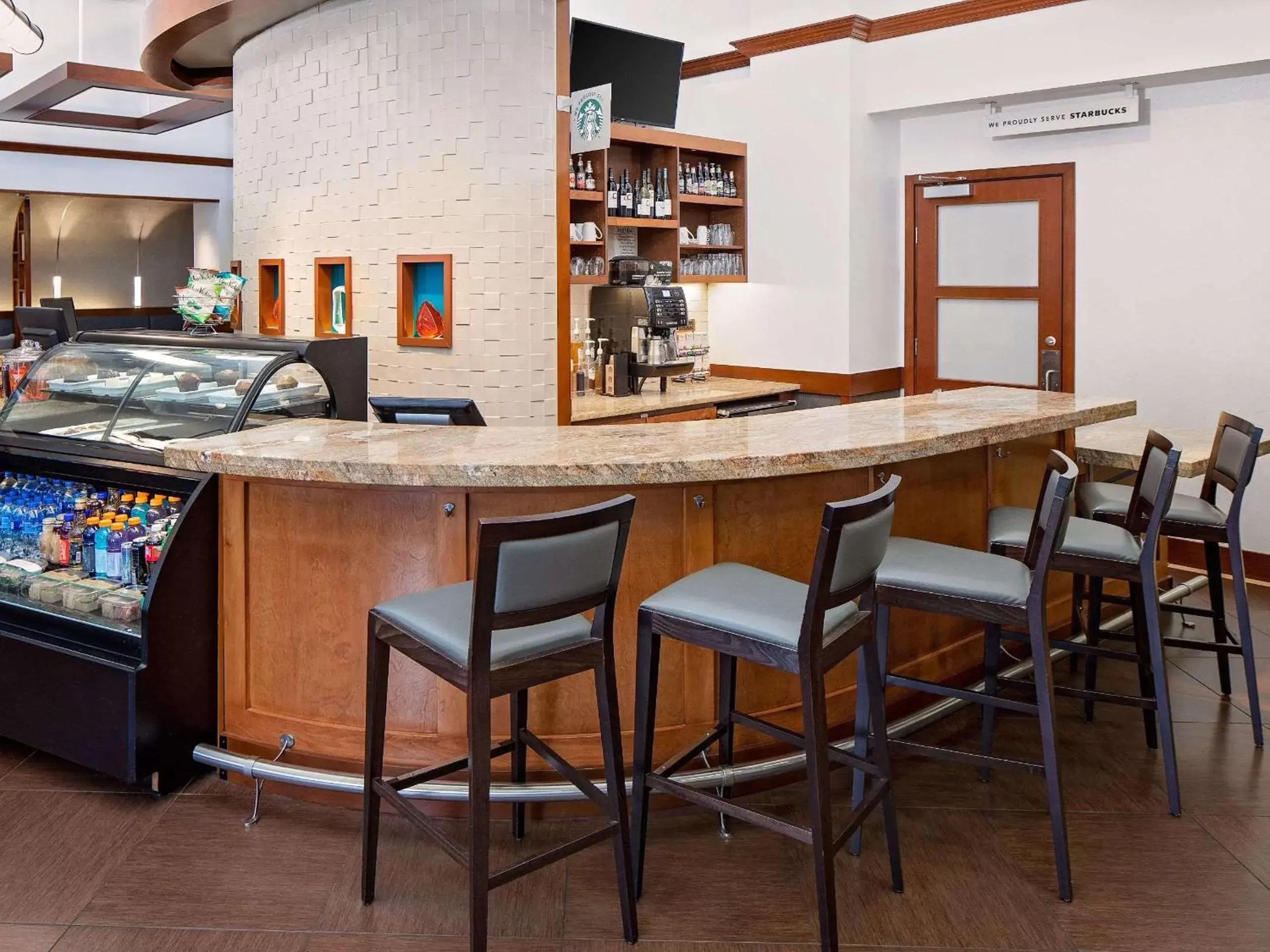 Lobby or reception, Lounge/Bar in Hyatt Place Ontario/Rancho Cucamonga