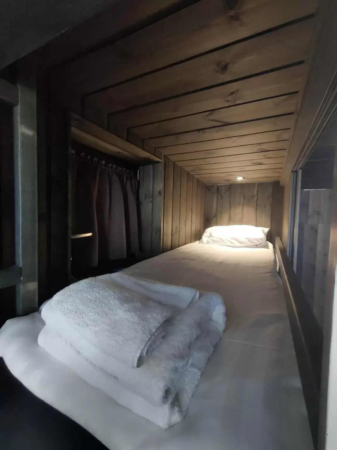 bunk bed, Bed in Arctic TreeHouse Hotel