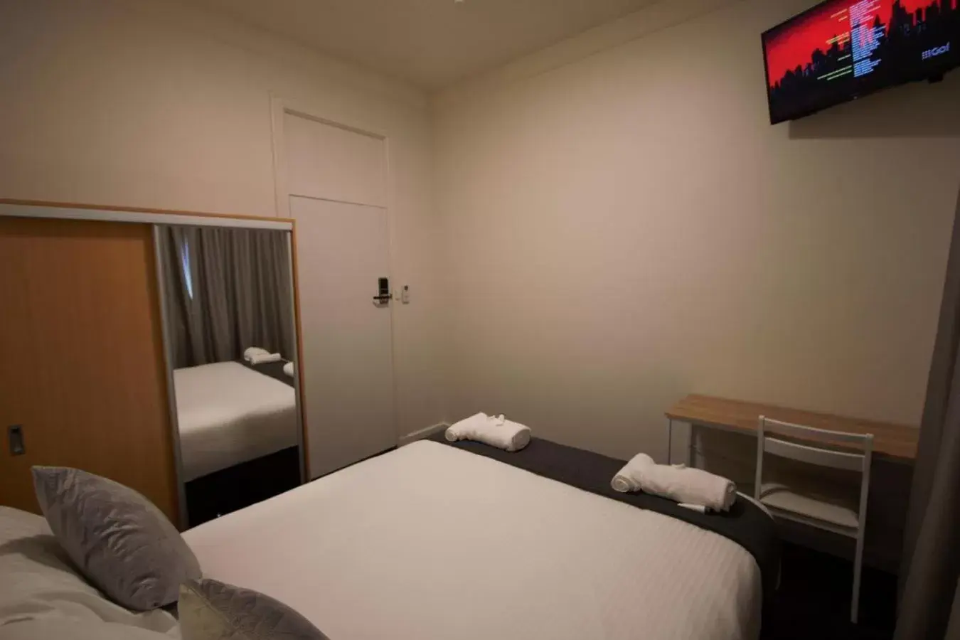 Bed in Sydney Junction Hotel