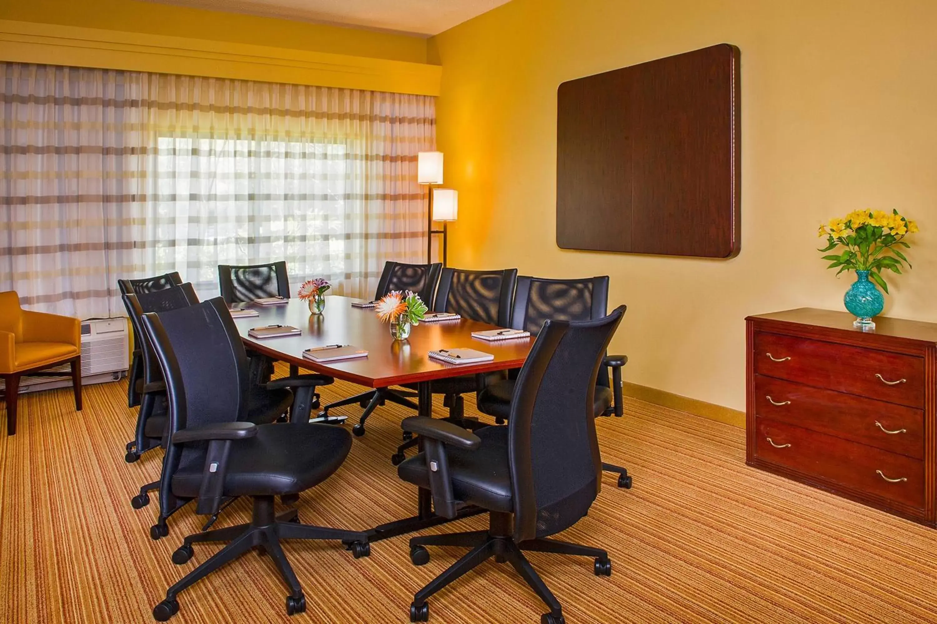 Meeting/conference room in Courtyard by Marriott North Charleston Airport Coliseum