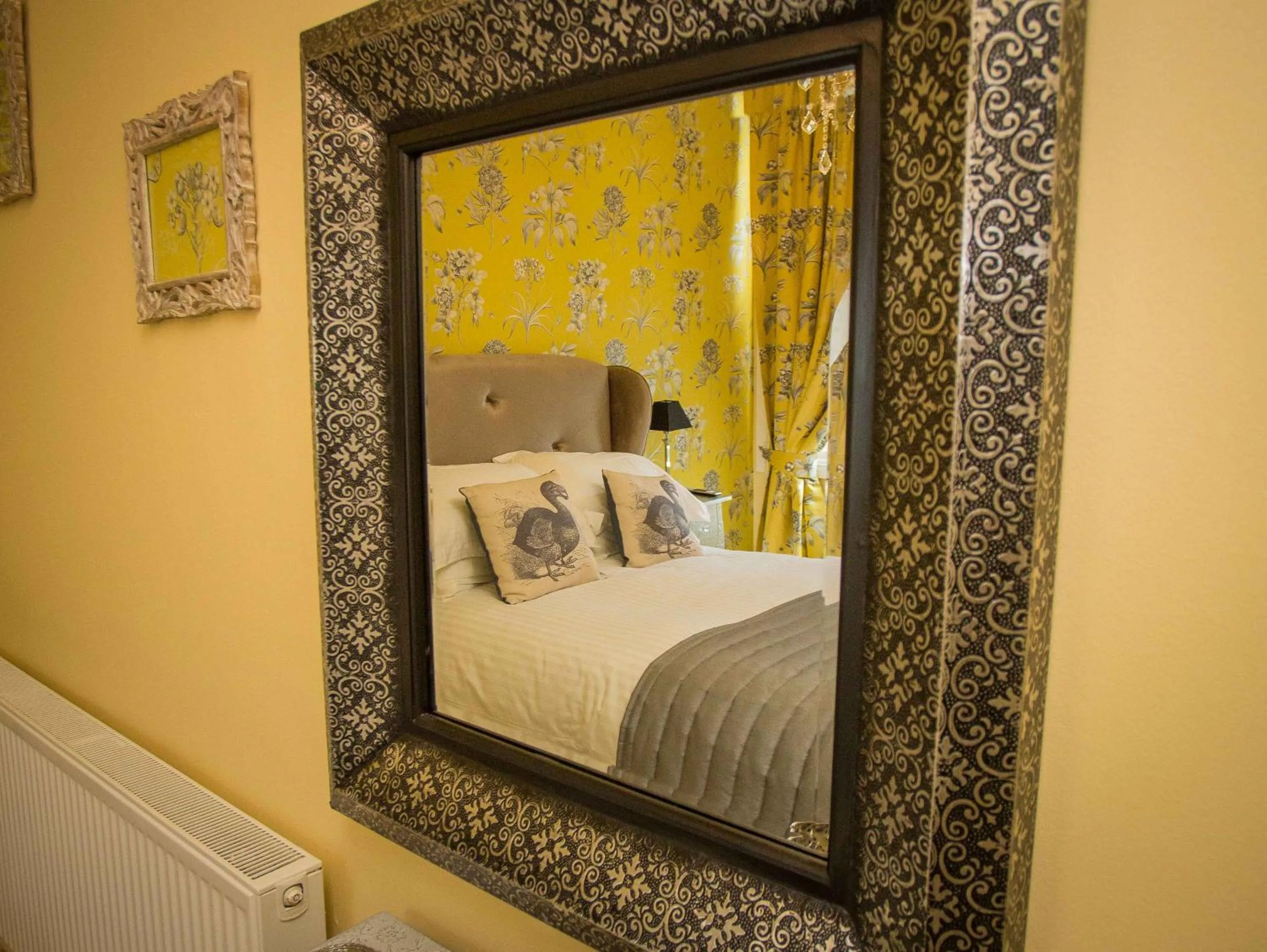 Bedroom, Bed in Studios At Glenthorne