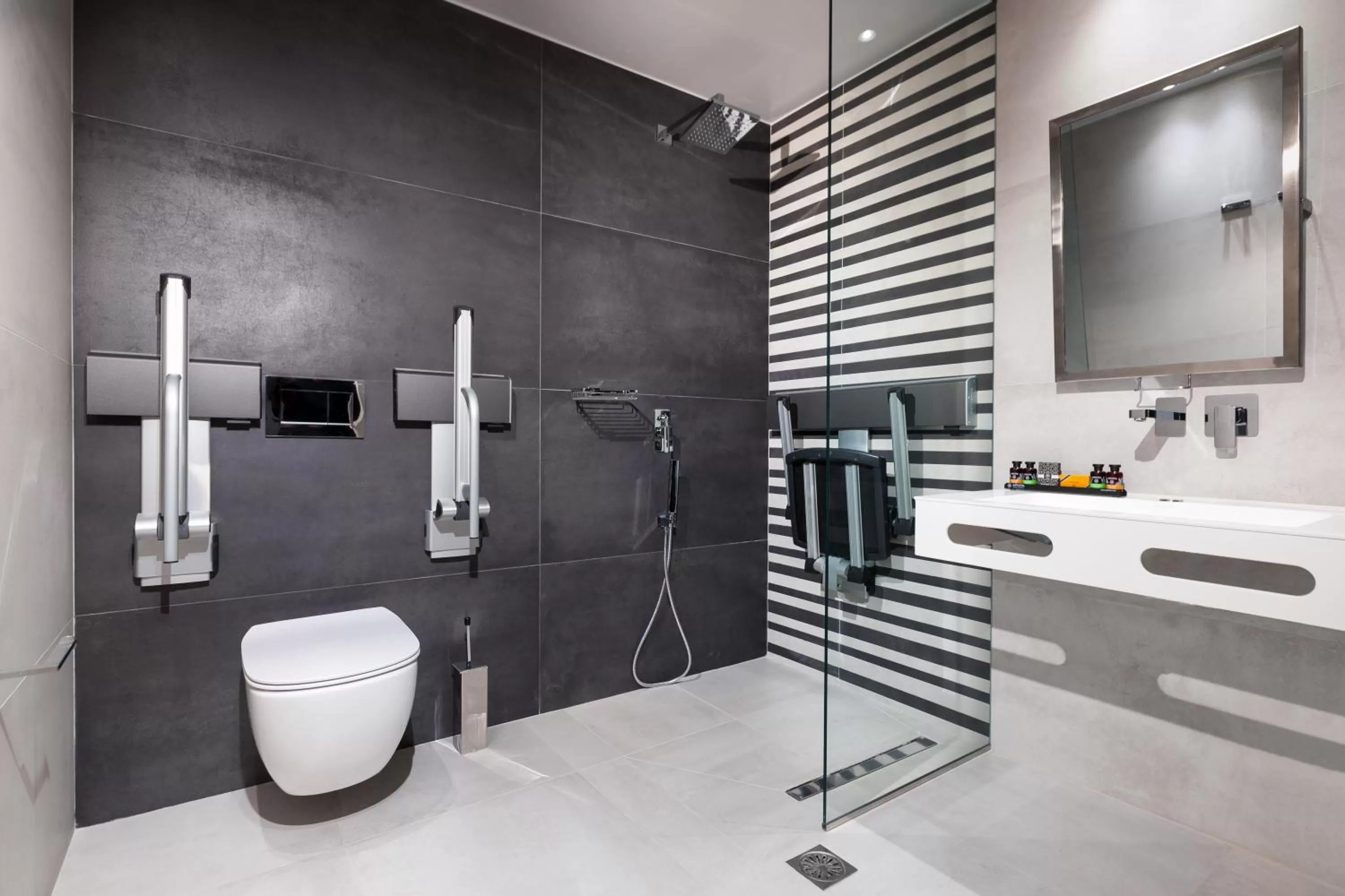 Bathroom in Ivis 4 Boutique Hotel