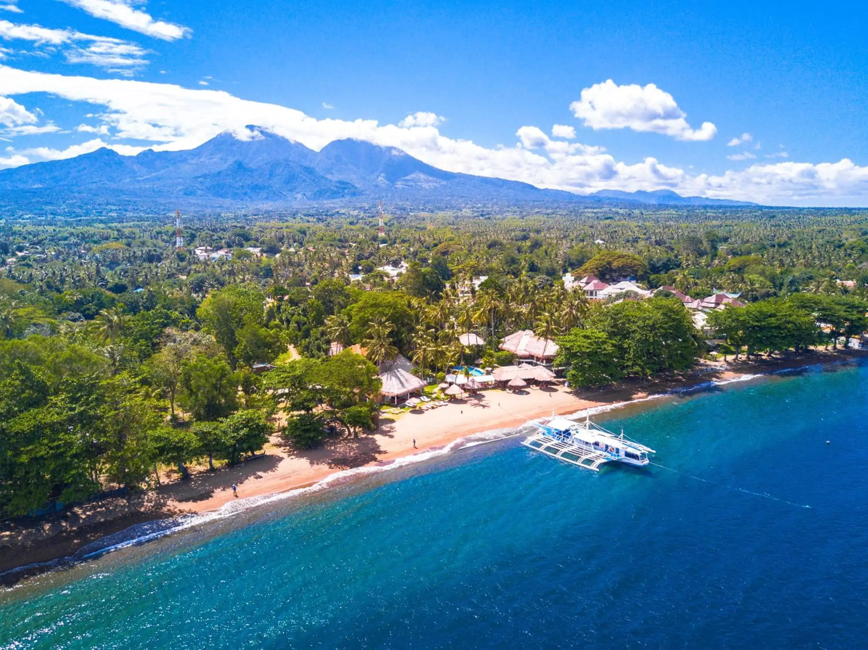 Beach, Bird's-eye View in Pura Vida Beach & Dive Resort