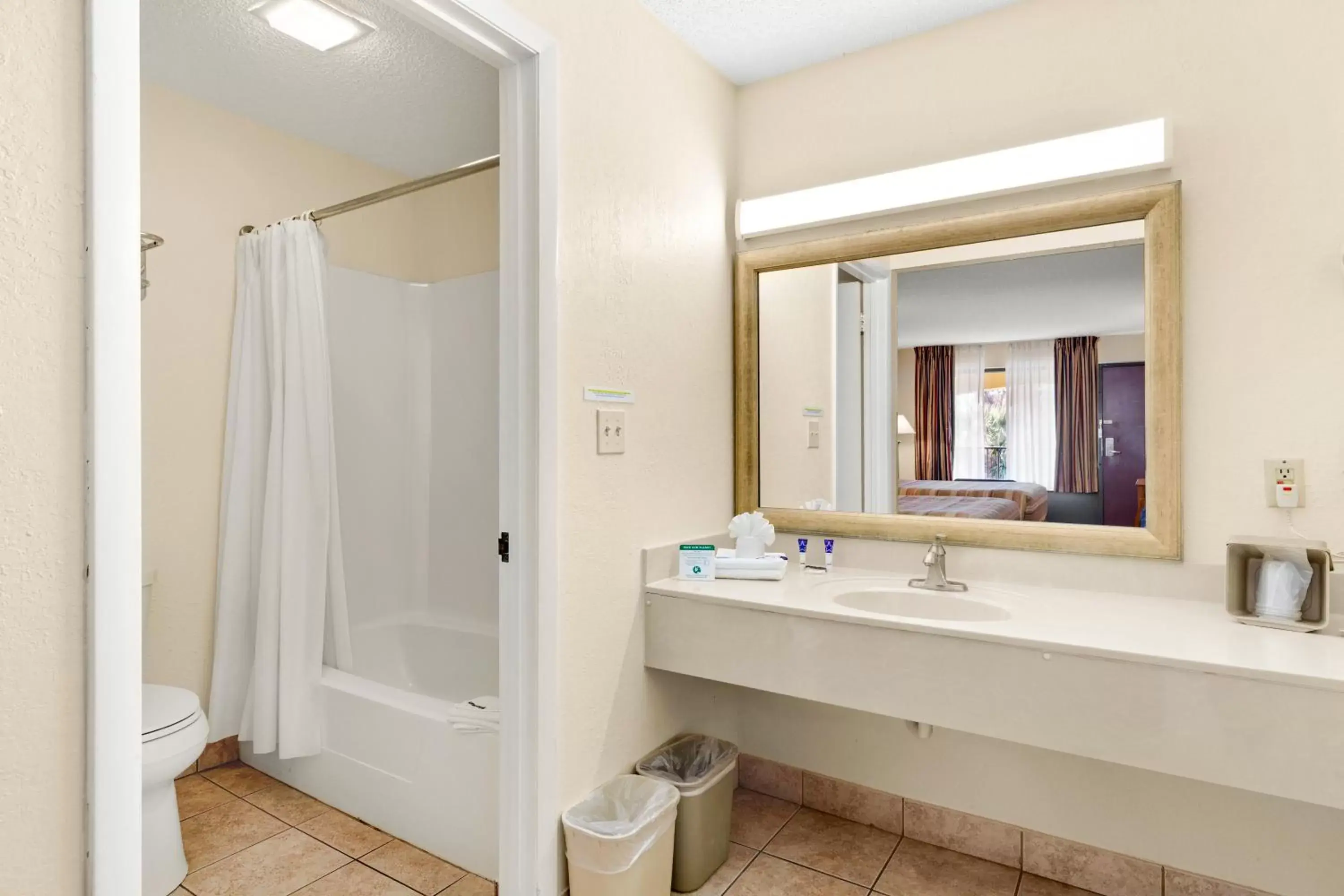 Bathroom in Americas Best Value Inn St. Augustine