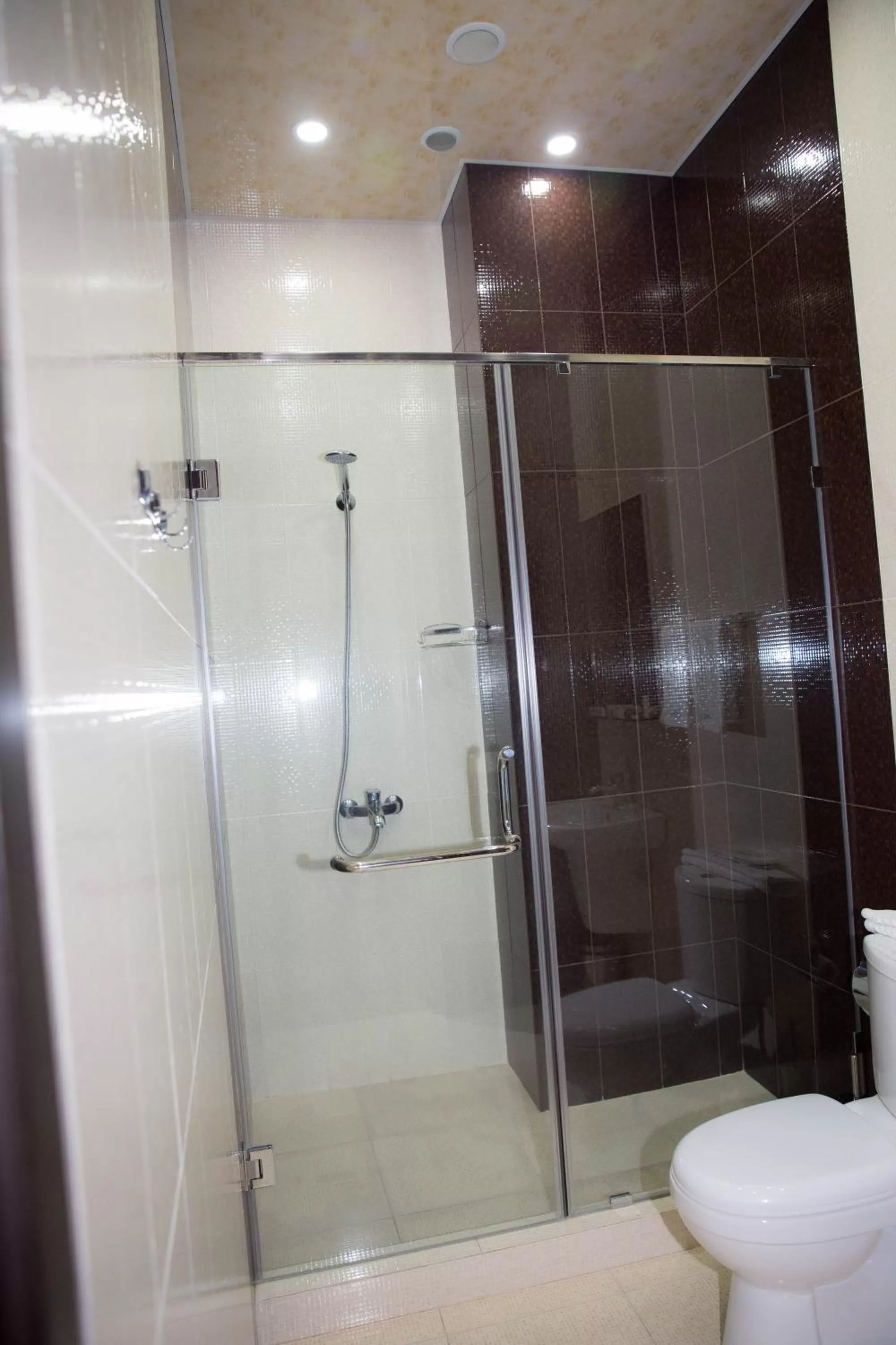 Bathroom in Eridana Hotel