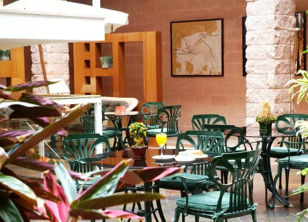 Balcony/Terrace, Restaurant/Places to Eat in Hotel Majadahonda