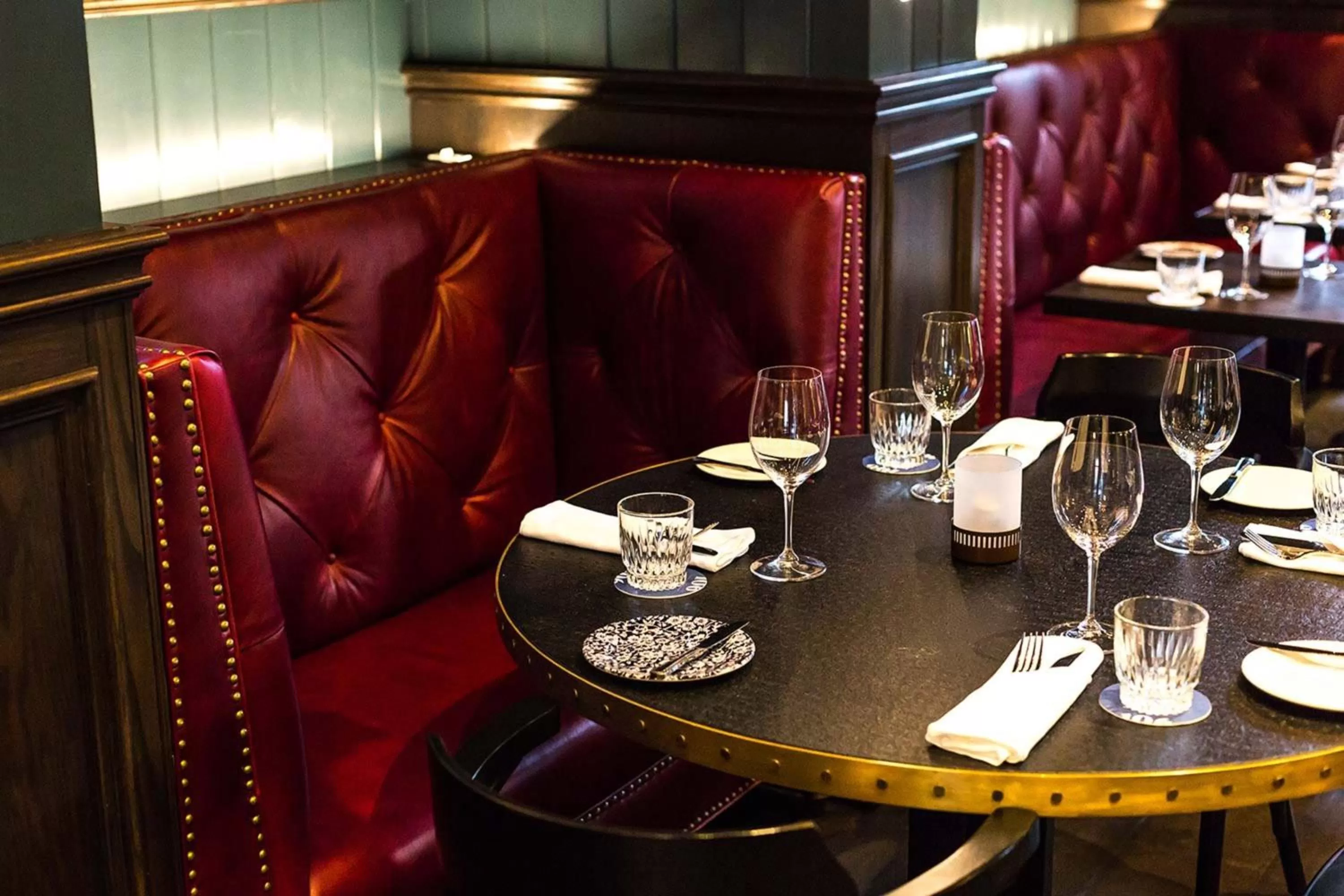 Restaurant/places to eat in The Broadview Hotel