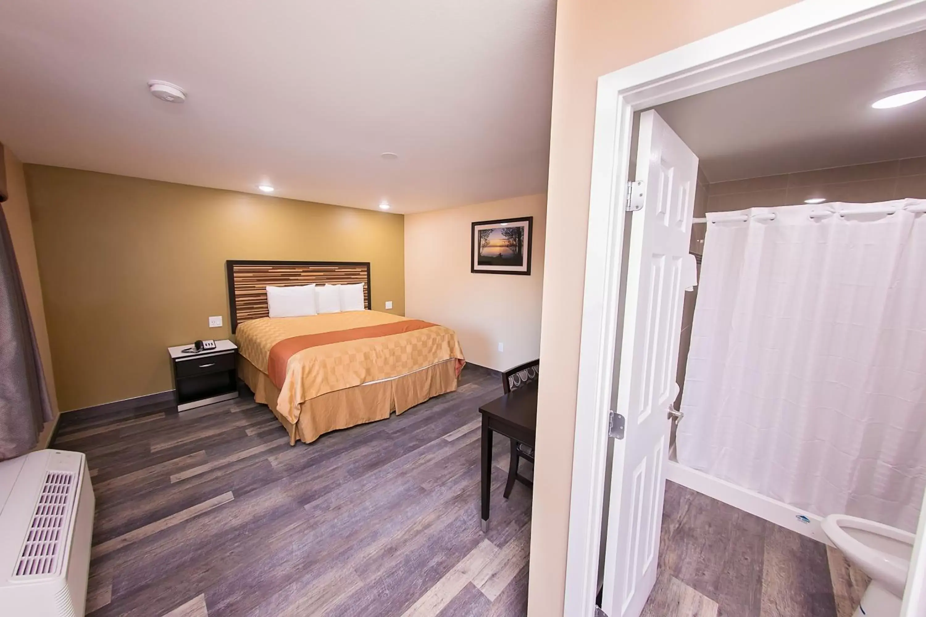 Photo of the whole room, Bed in GAREY MOTEL Photo of the whole room, Bed in GAREY MOTEL