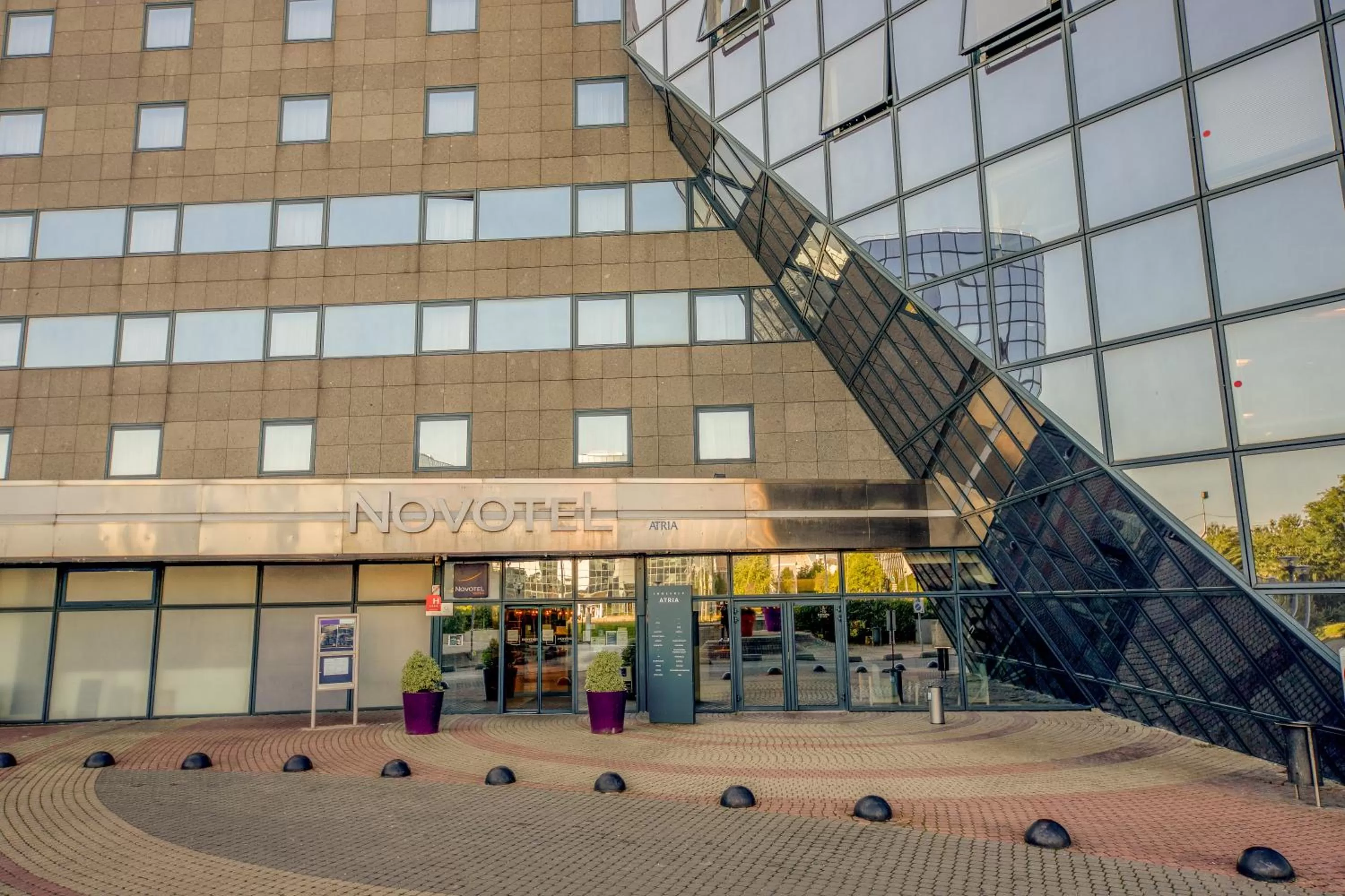 Property building in Novotel Marne-la-Vallée Noisy-le-Grand