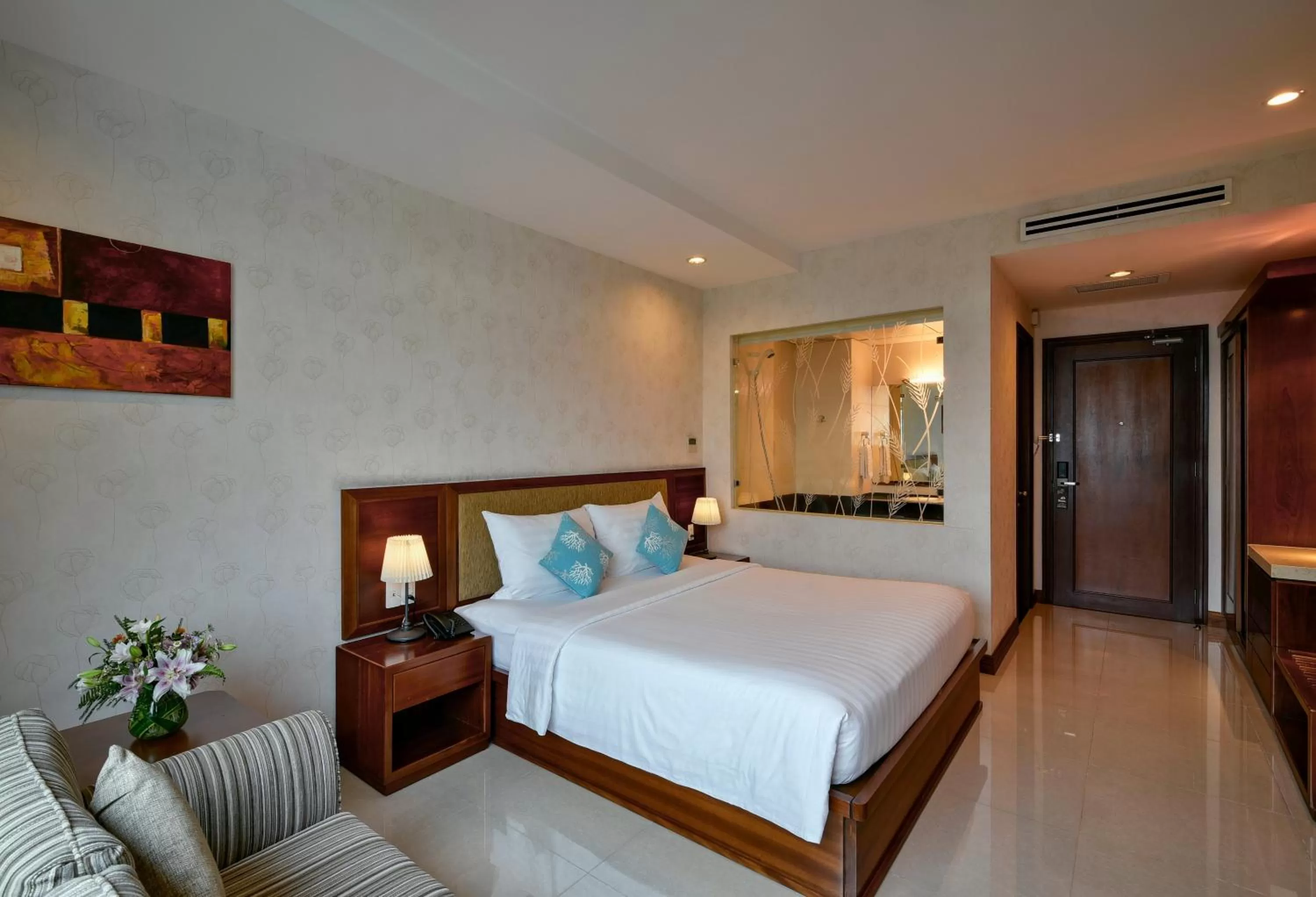 Photo of the whole room, Bed in Aquari Hotel