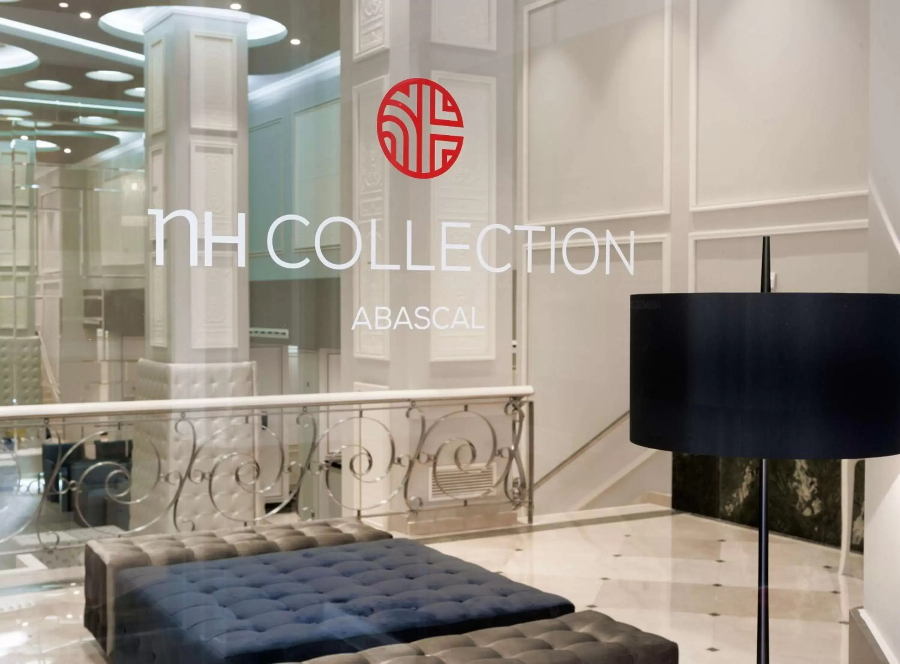 Lobby or reception in NH Collection Madrid Abascal