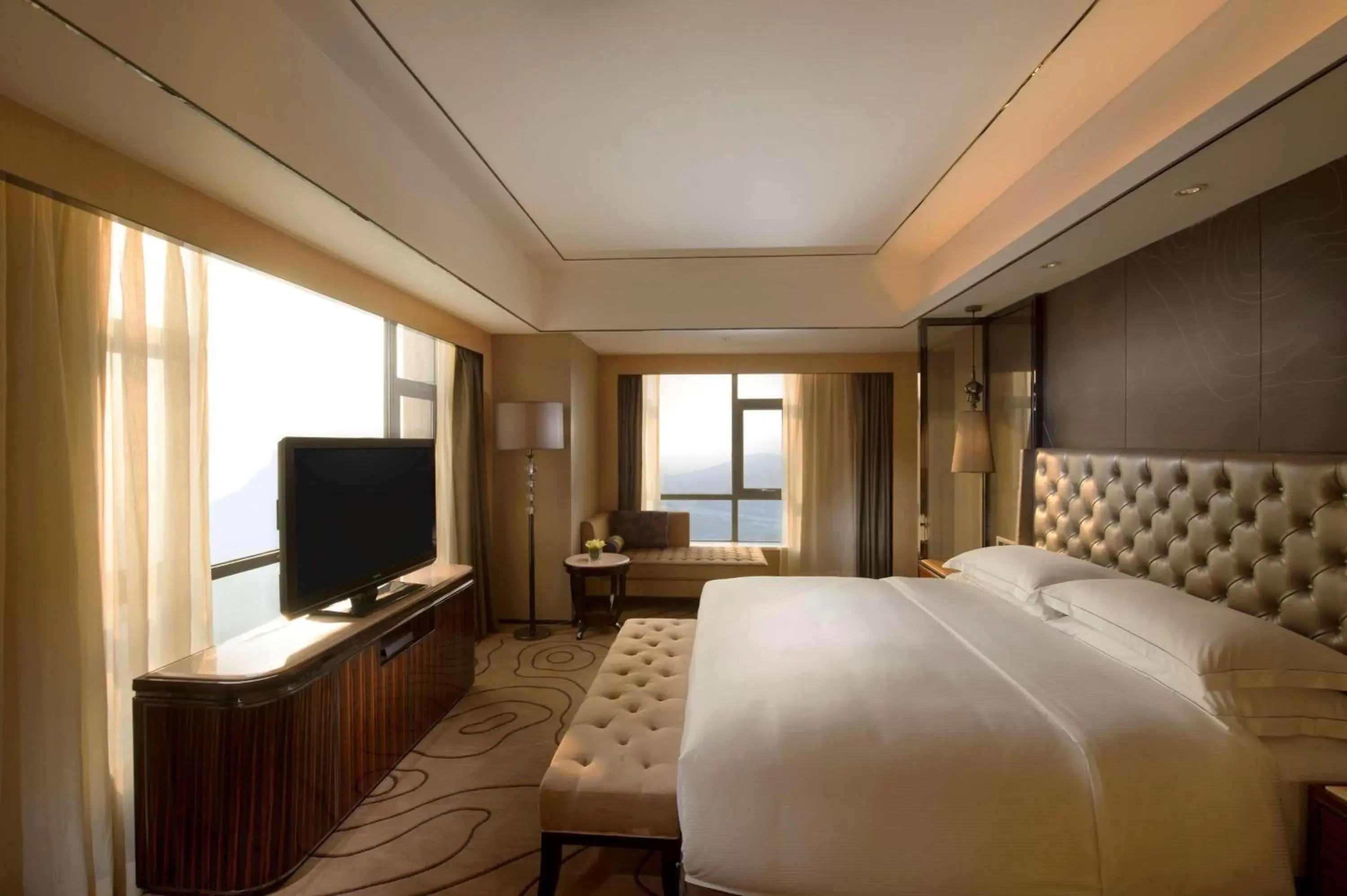 Bed in Hilton Zhongshan Downtown