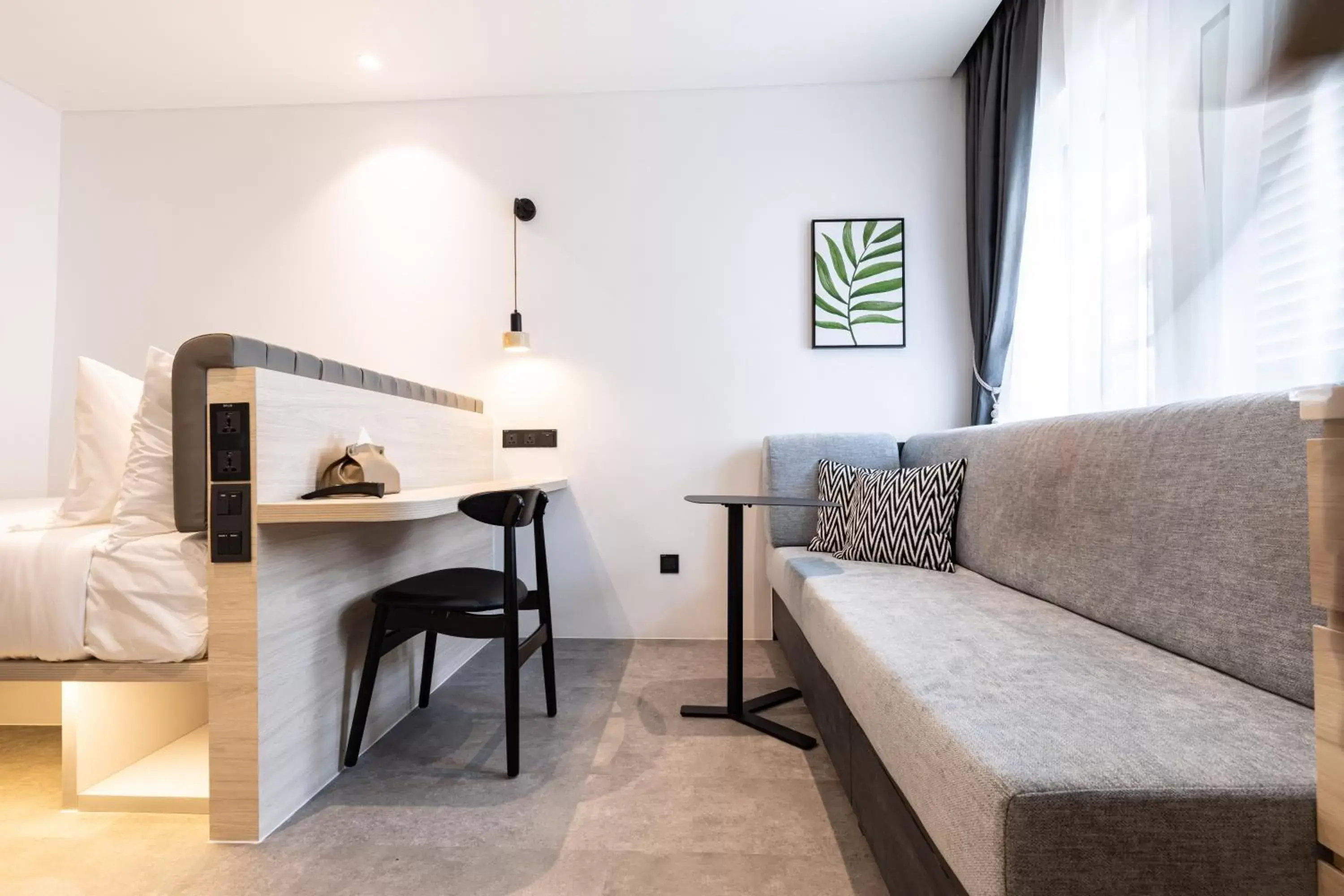 Bed in Heritage Collection on Pagoda - Mobile App Check-In Bed in Heritage Collection on Pagoda - Mobile App Check-In