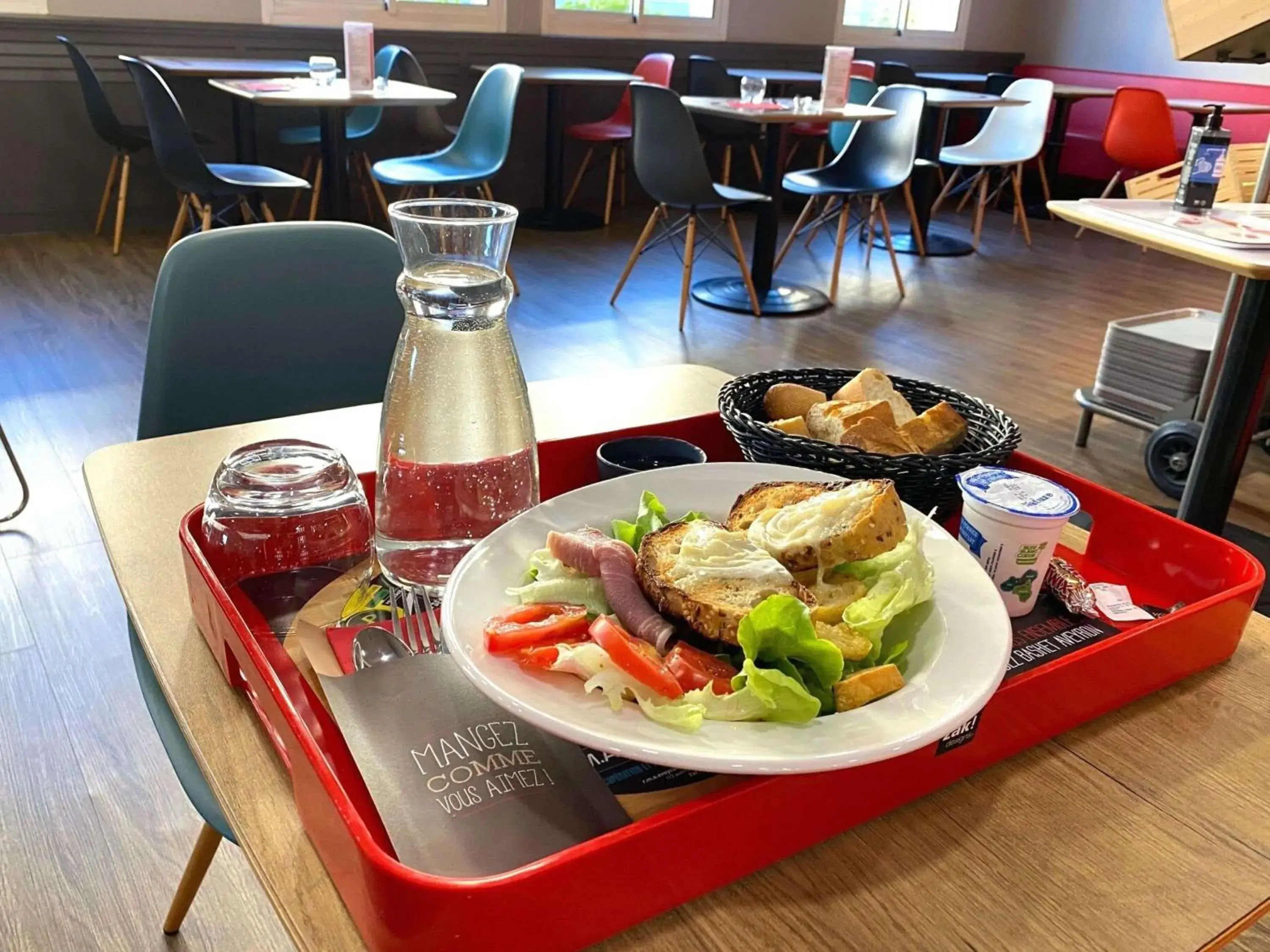 Restaurant/places to eat in ibis Rodez Centre