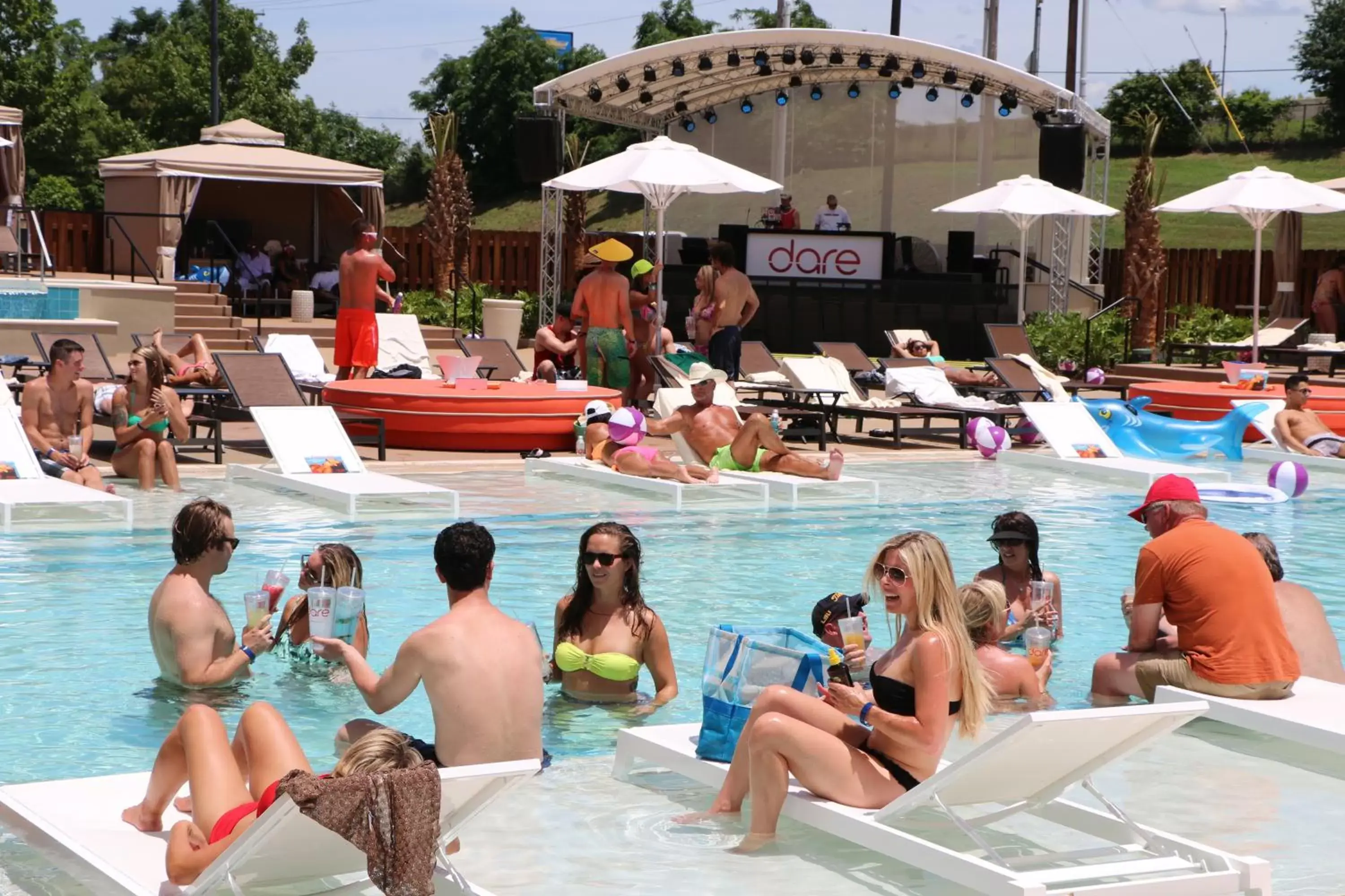 Swimming Pool in Horseshoe Bossier Casino & Hotel