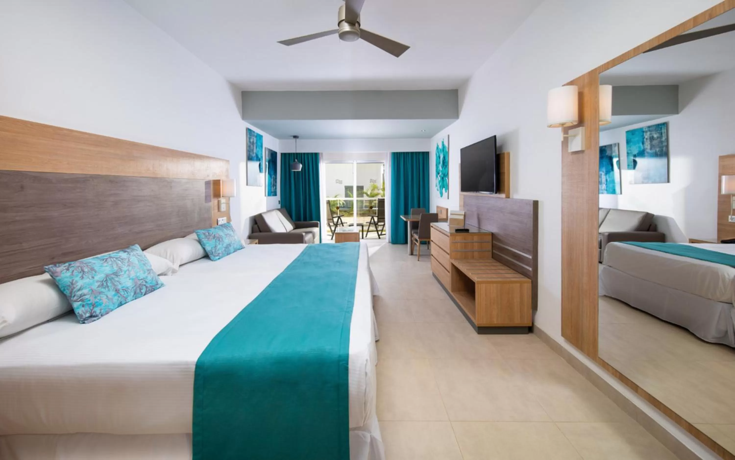 Junior Suite Garden View in Riu Palace Tropical Bay - All Inclusive