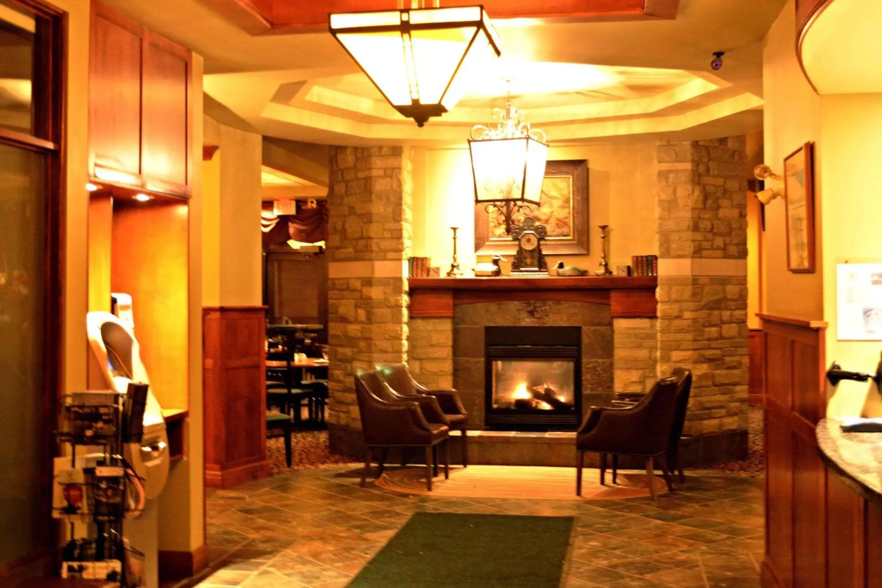 Lobby or reception, Restaurant/Places to Eat in Calabogie Peaks Hotel, Ascend Hotel Collection