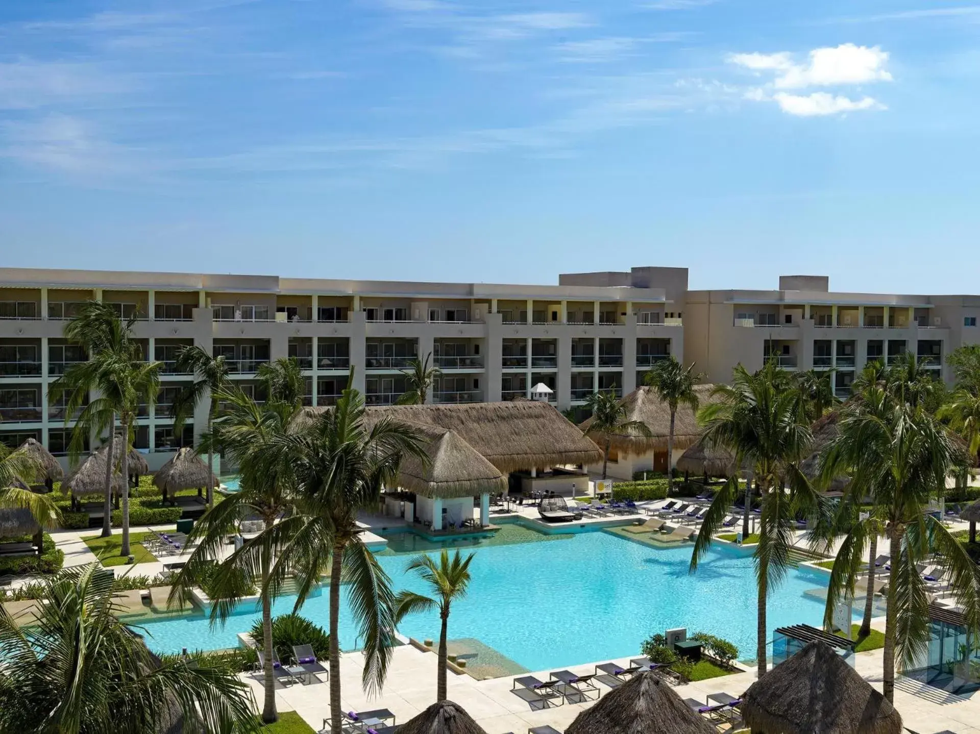 Swimming pool, Pool View in Paradisus La Perla - Adults Only All Inclusive