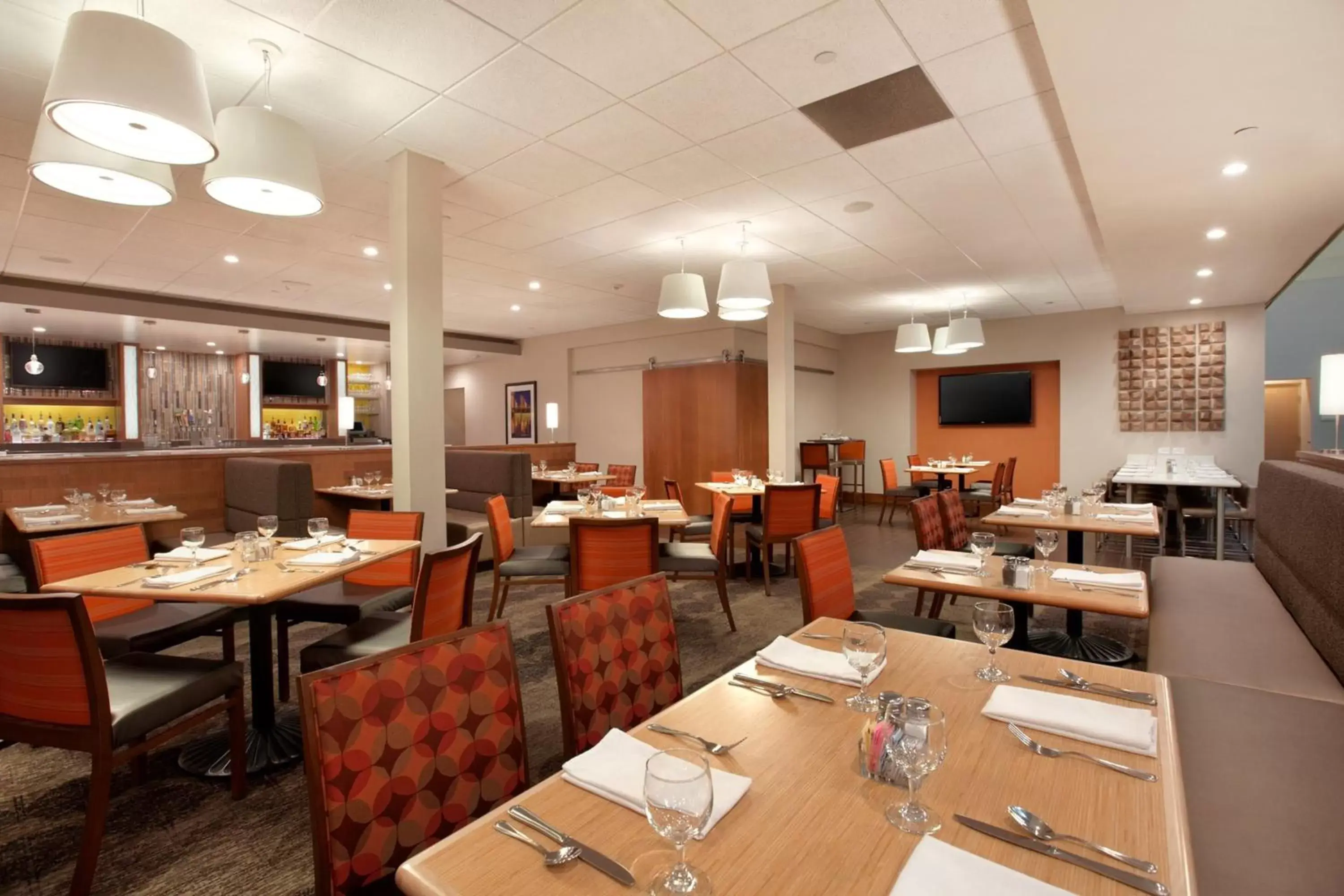 Restaurant/Places to Eat in Holiday Inn Portland-Airport I-205, an IHG Hotel