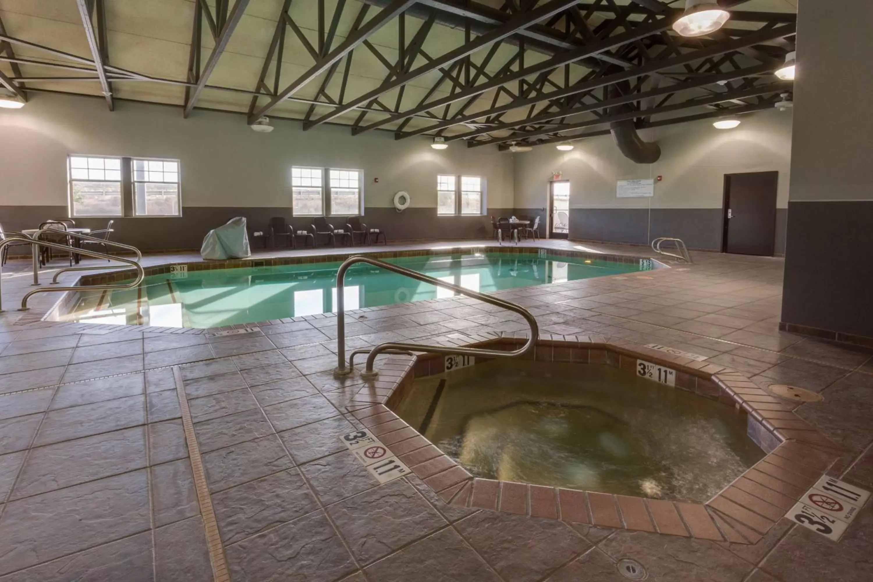 Activities, Swimming Pool in Drury Inn & Suites Las Cruces