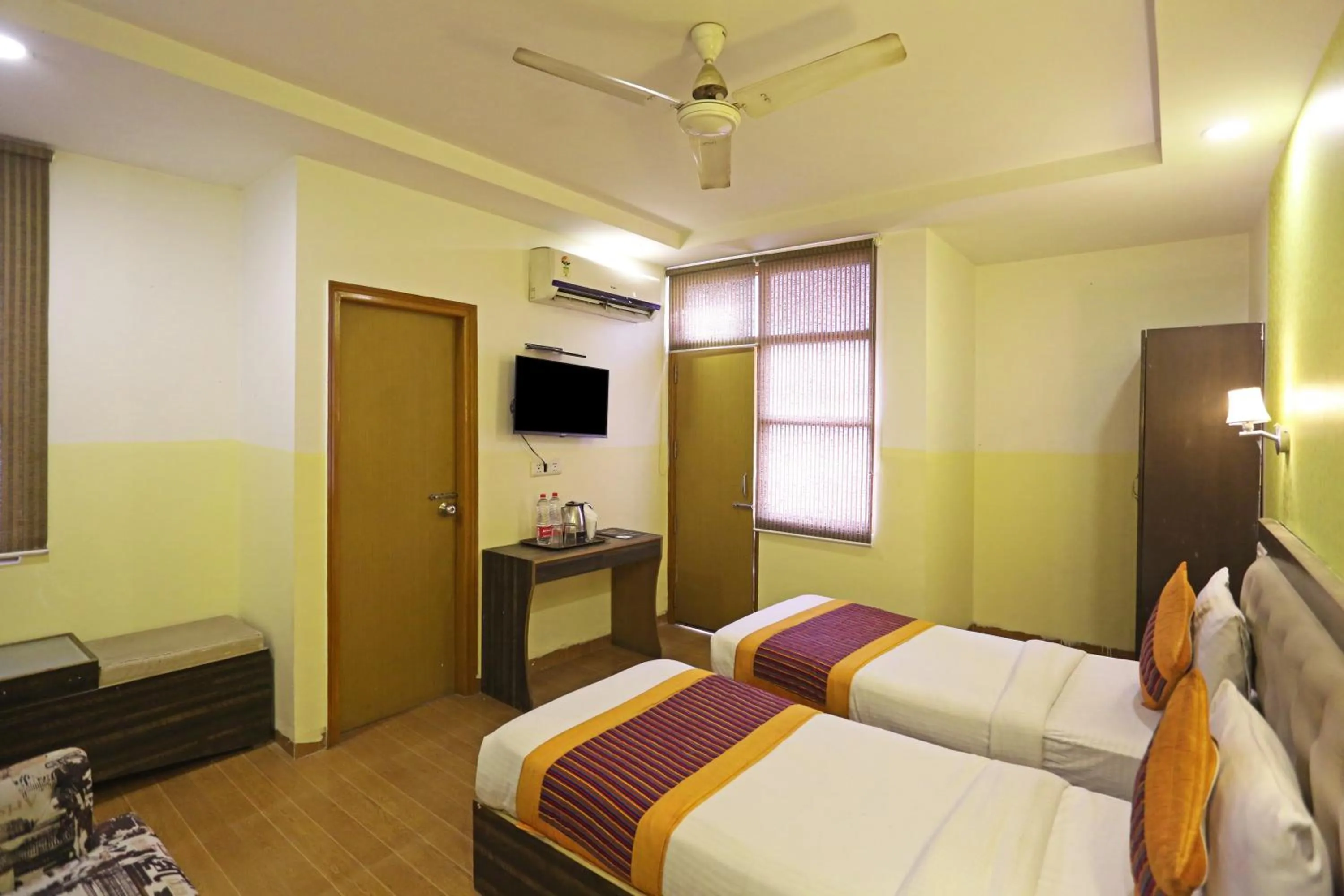 Communal lounge/ TV room, Bed in Hotel Aeroporto Nearest Landmark Aerocity delhi