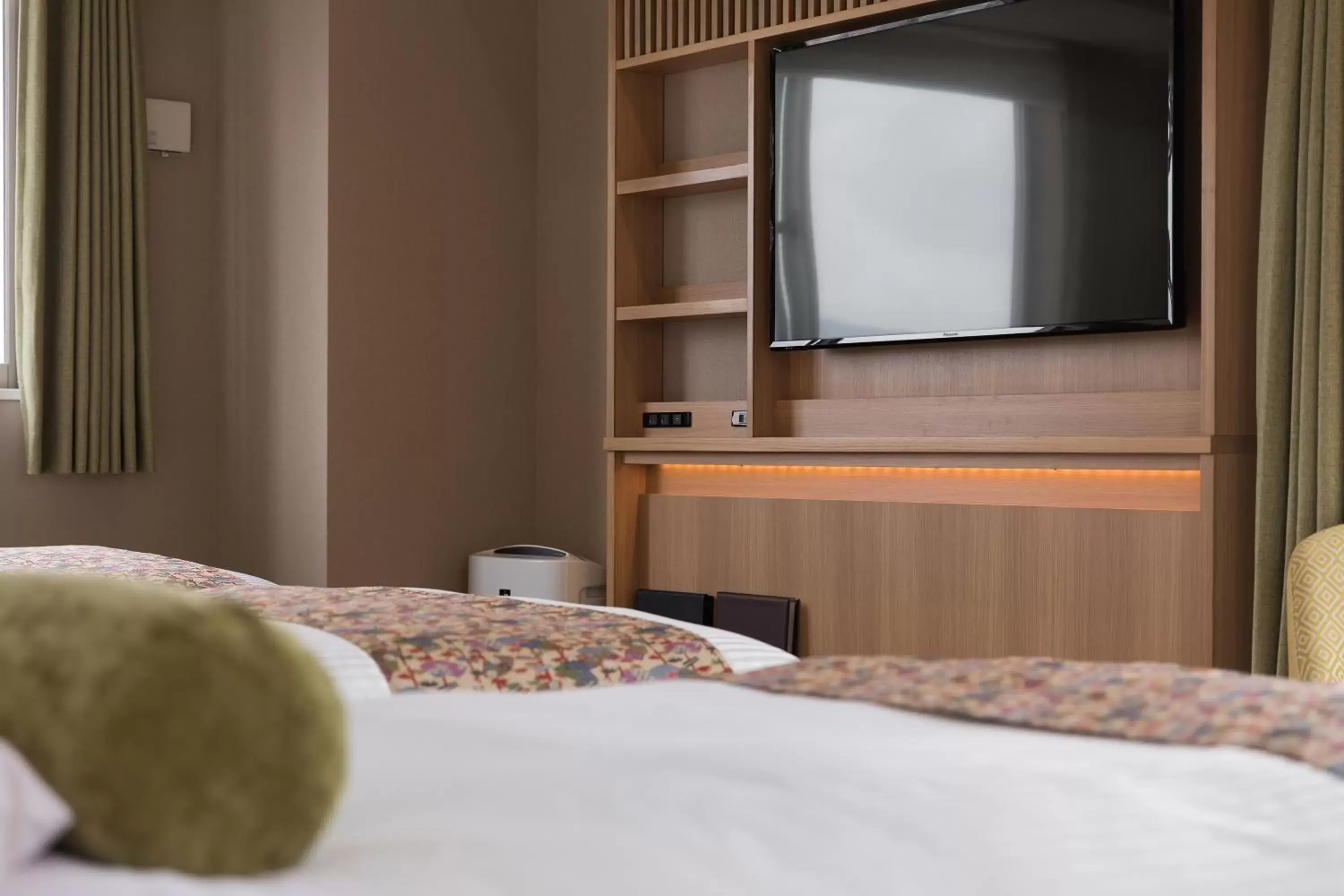 Decorative detail, Bed in HOTEL MYSTAYS Kyoto Shijo