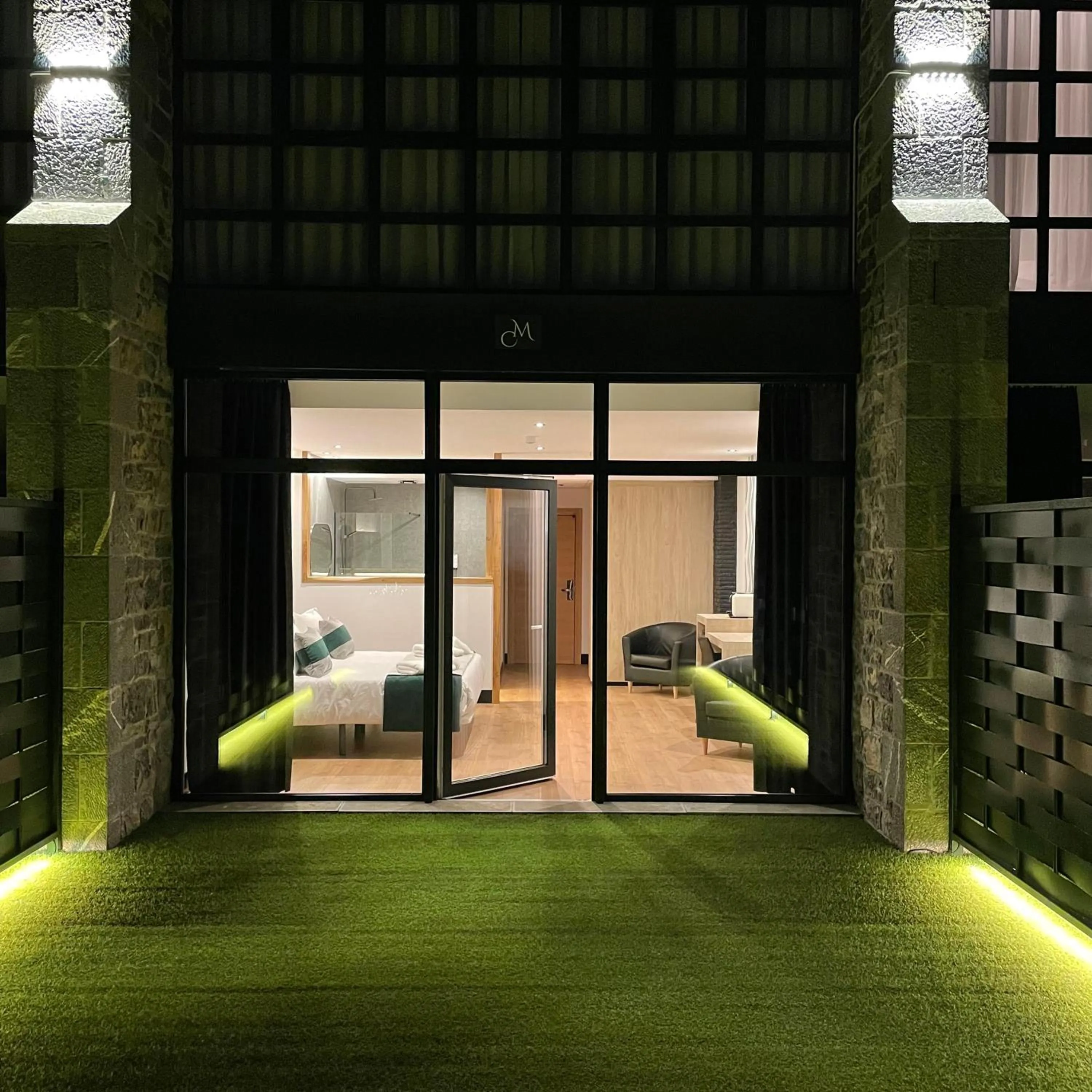 Shower, Bed in Hotel Mirador de la Cepada