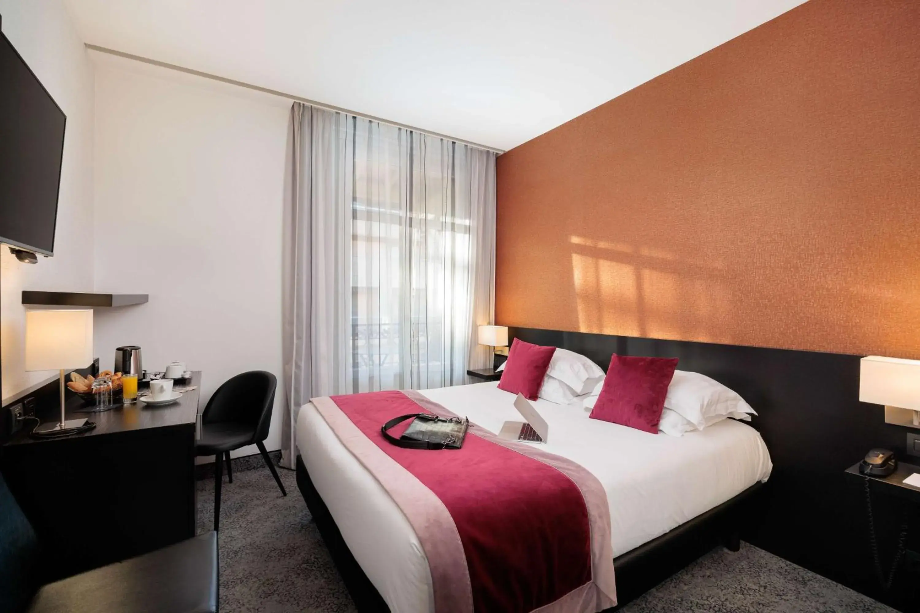 Single Room in Best Western Plus Hôtel Massena Nice Single Room in Best Western Plus Hôtel Massena Nice