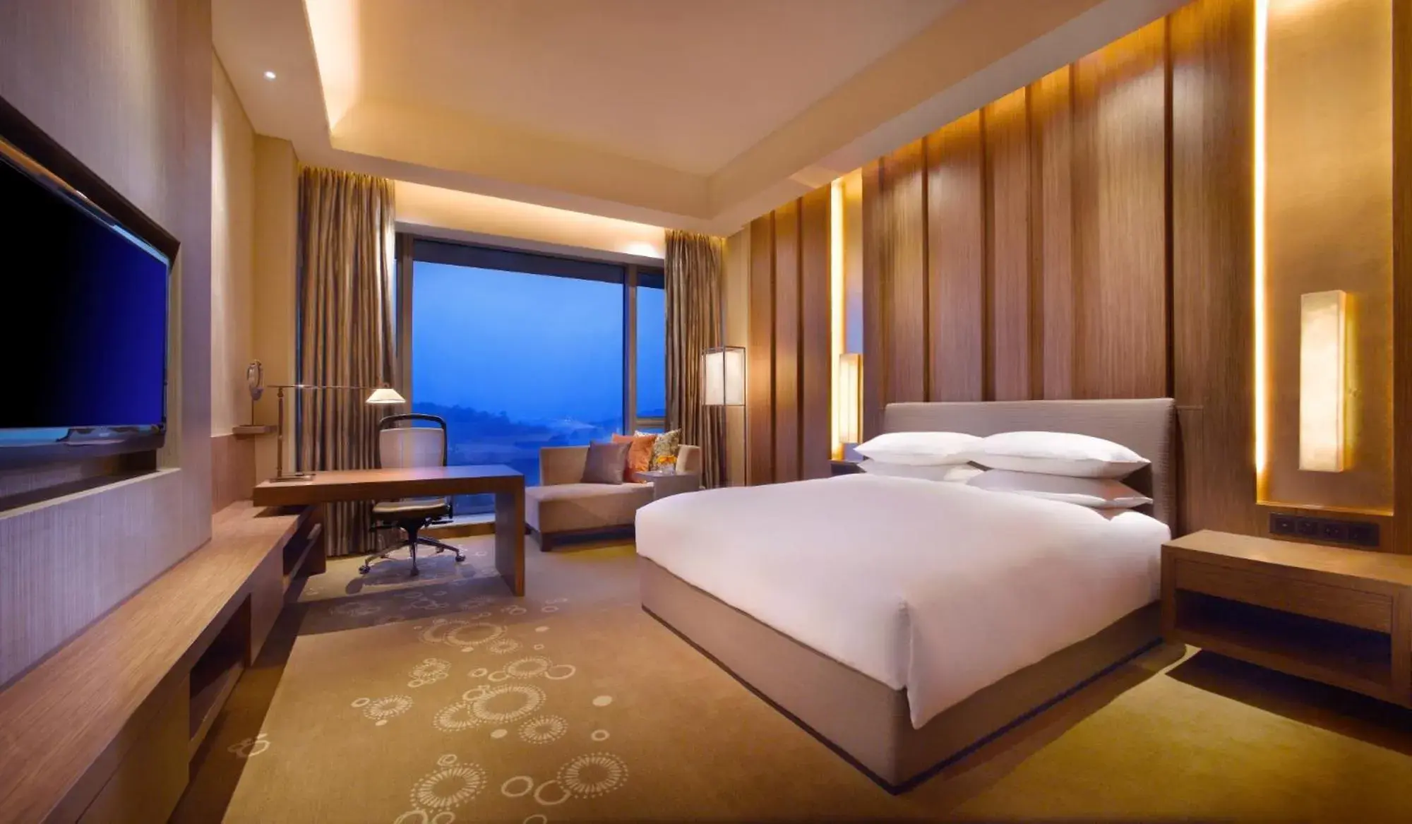 King Room with Garden View in Hyatt Regency Guiyang