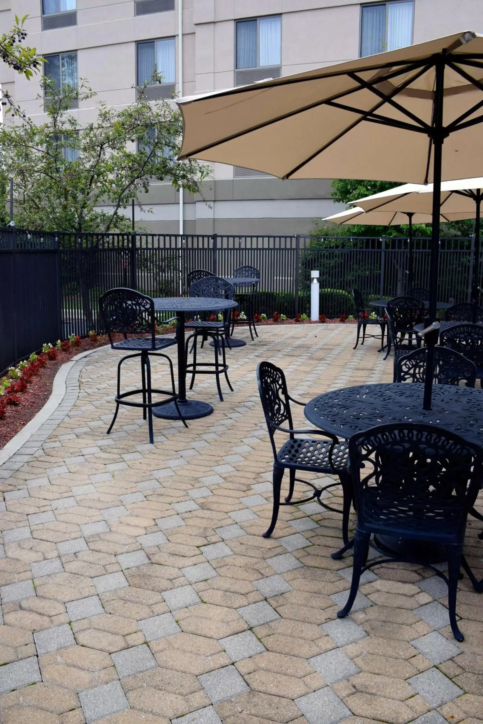 Patio in Hilton Garden Inn Columbus/Polaris